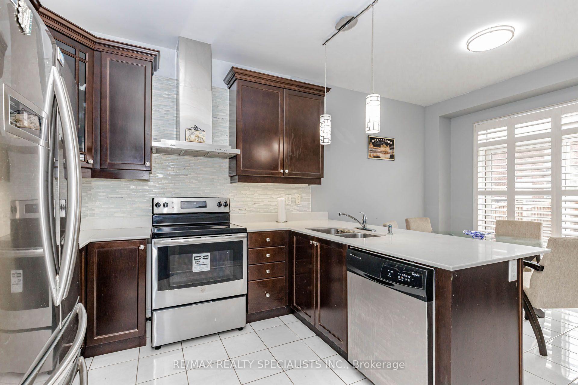 Photo 11 of 182 Allegro Drive, Brampton, Credit Valley — HOMEH