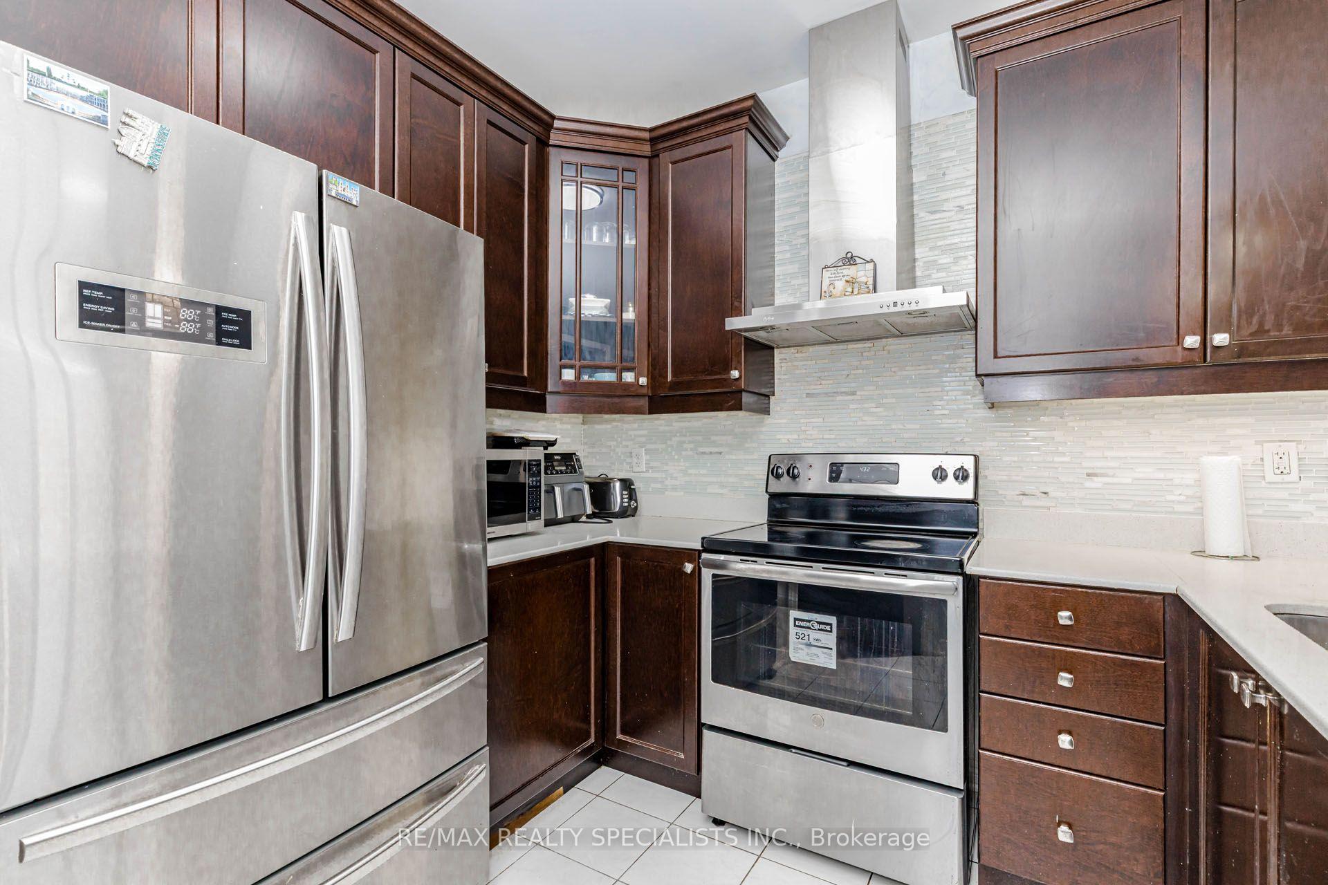 Photo 12 of 182 Allegro Drive, Brampton, Credit Valley — HOMEH
