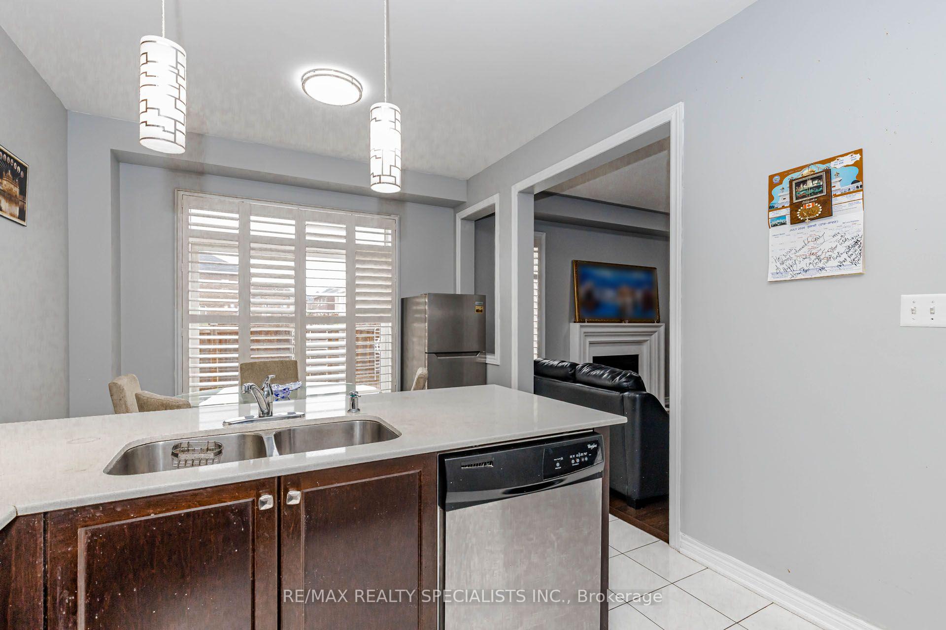 Photo 13 of 182 Allegro Drive, Brampton, Credit Valley — HOMEH