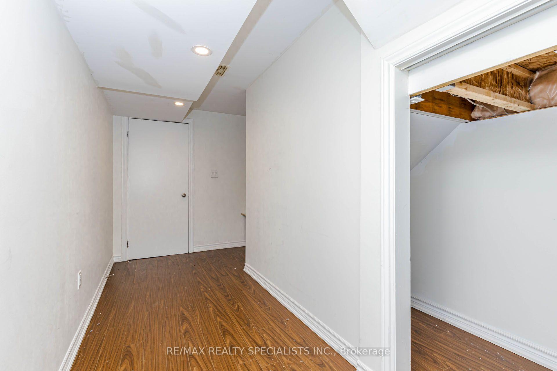 Photo 37 of 182 Allegro Drive, Brampton, Credit Valley — HOMEH
