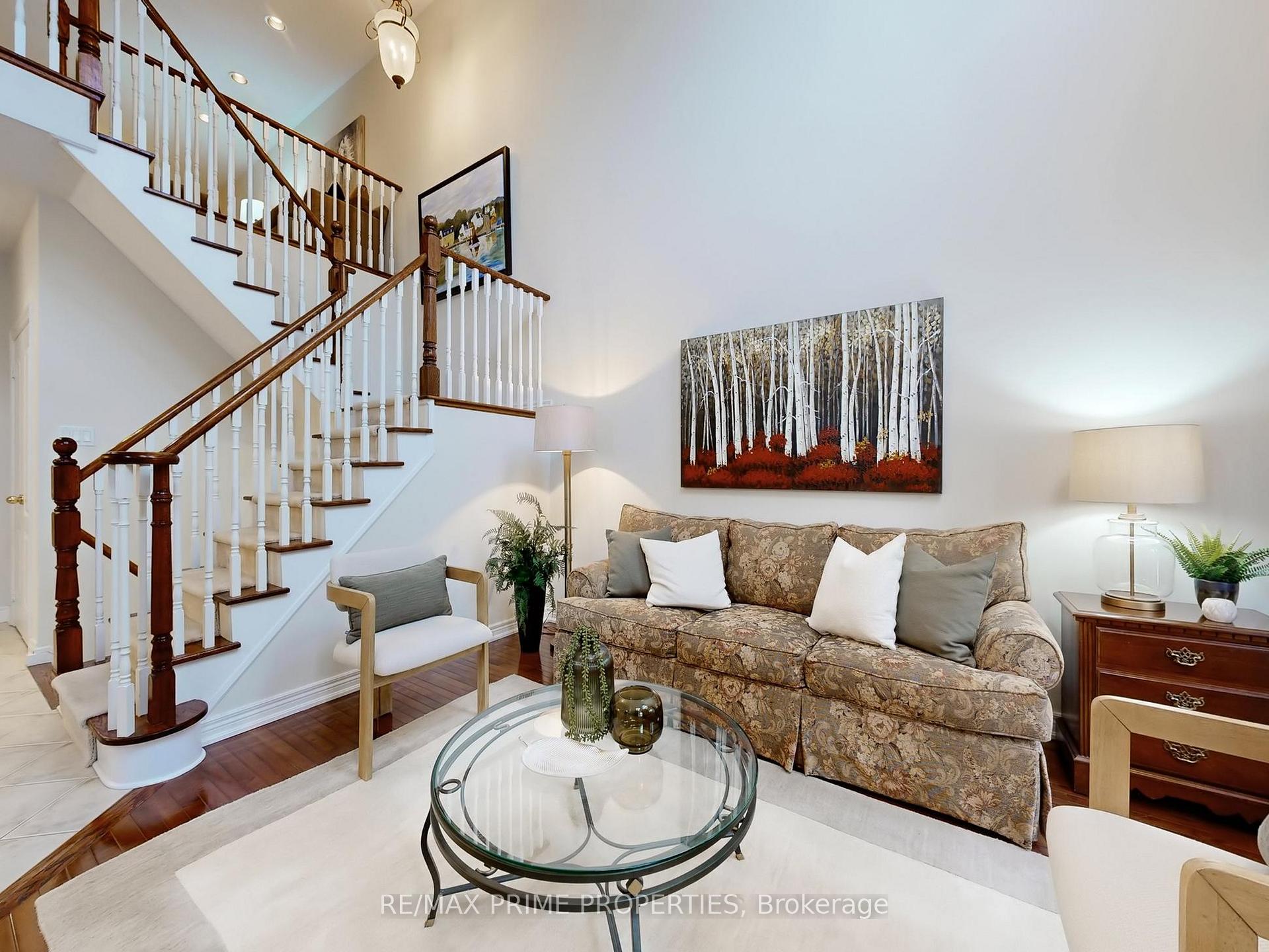 Photo 23 of Unit 18, 11 Berczy Creek Way, Markham, Cachet — HOMEH