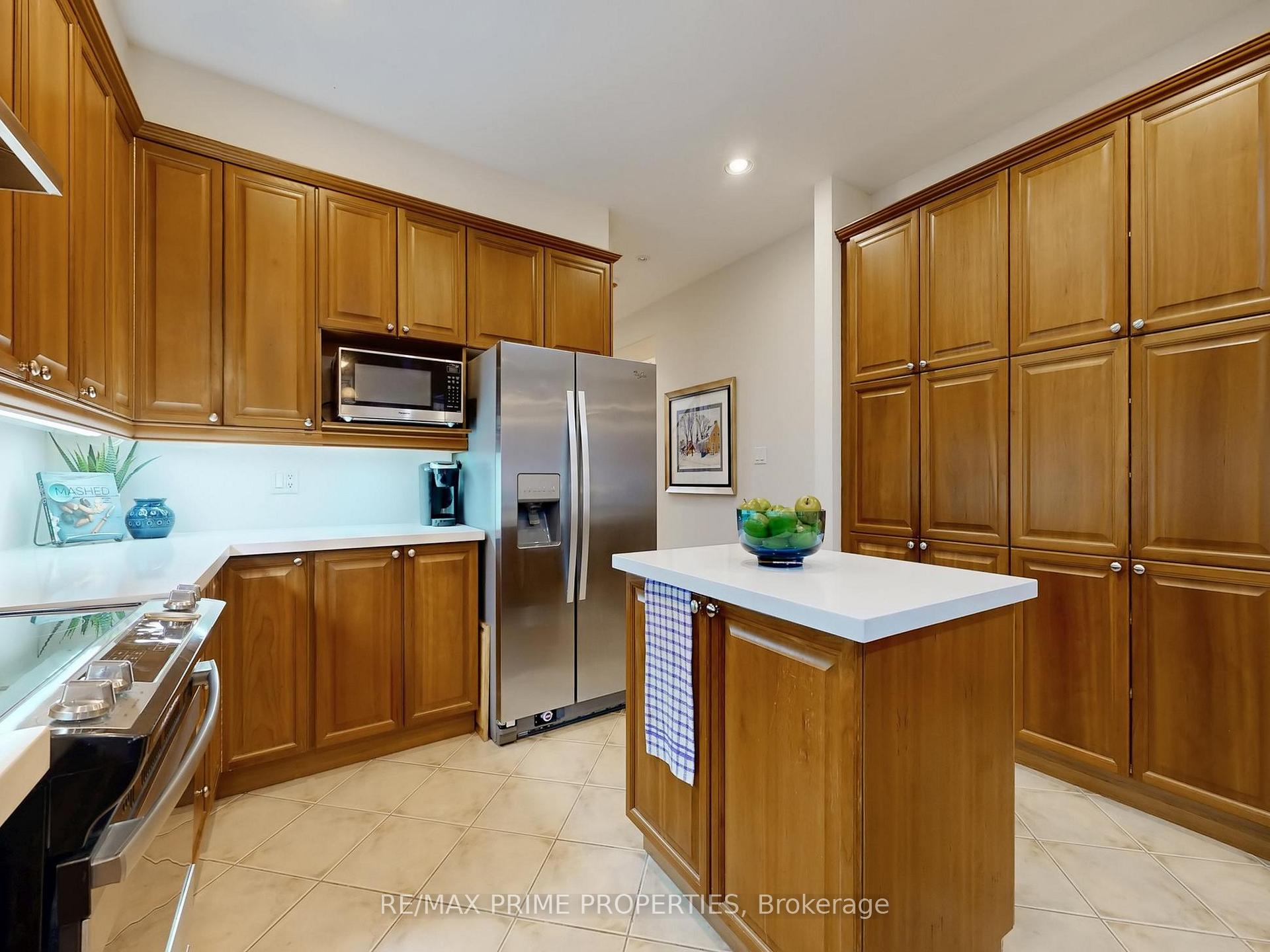 Photo 29 of Unit 18, 11 Berczy Creek Way, Markham, Cachet — HOMEH