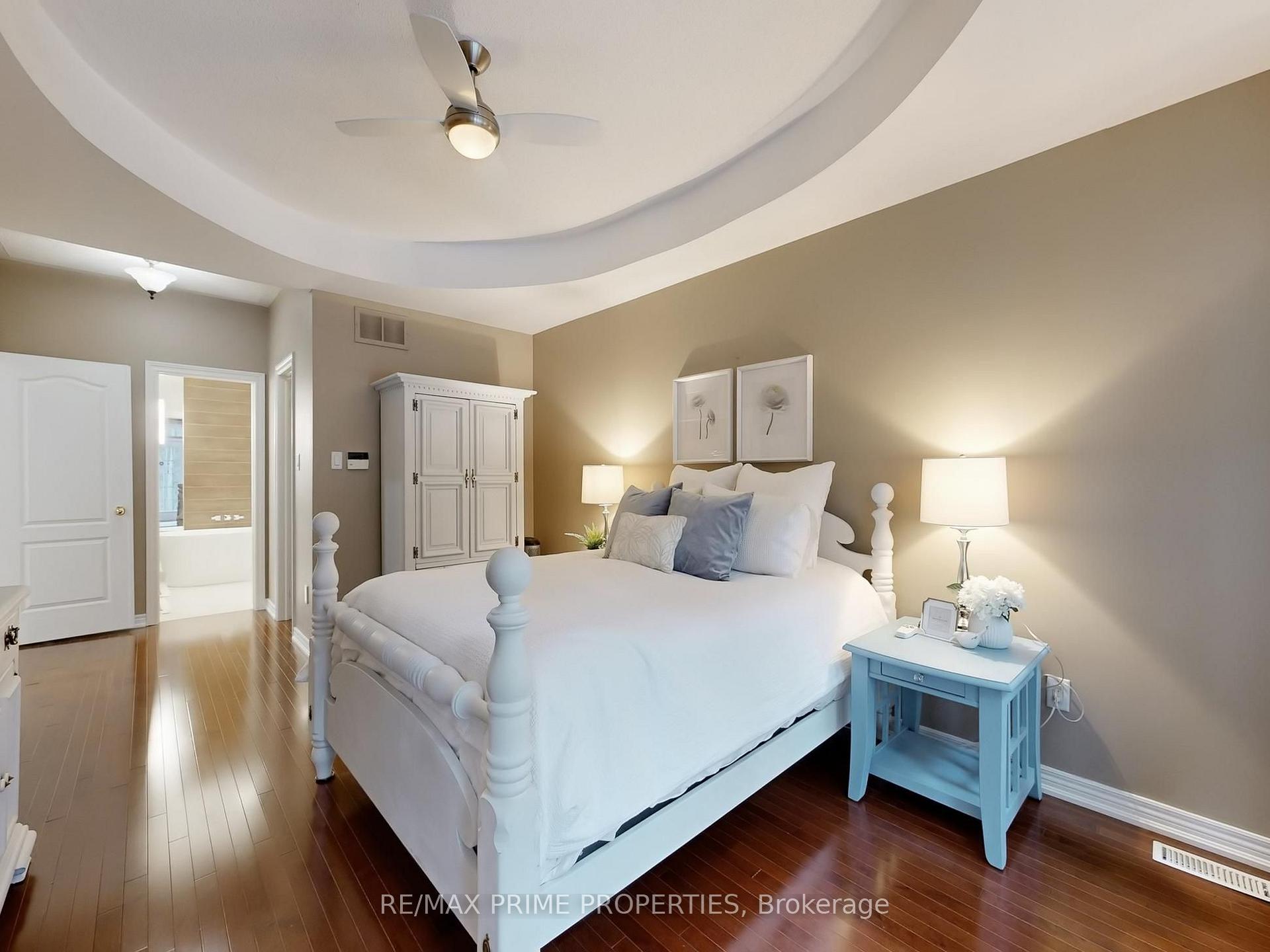 Photo 40 of Unit 18, 11 Berczy Creek Way, Markham, Cachet — HOMEH