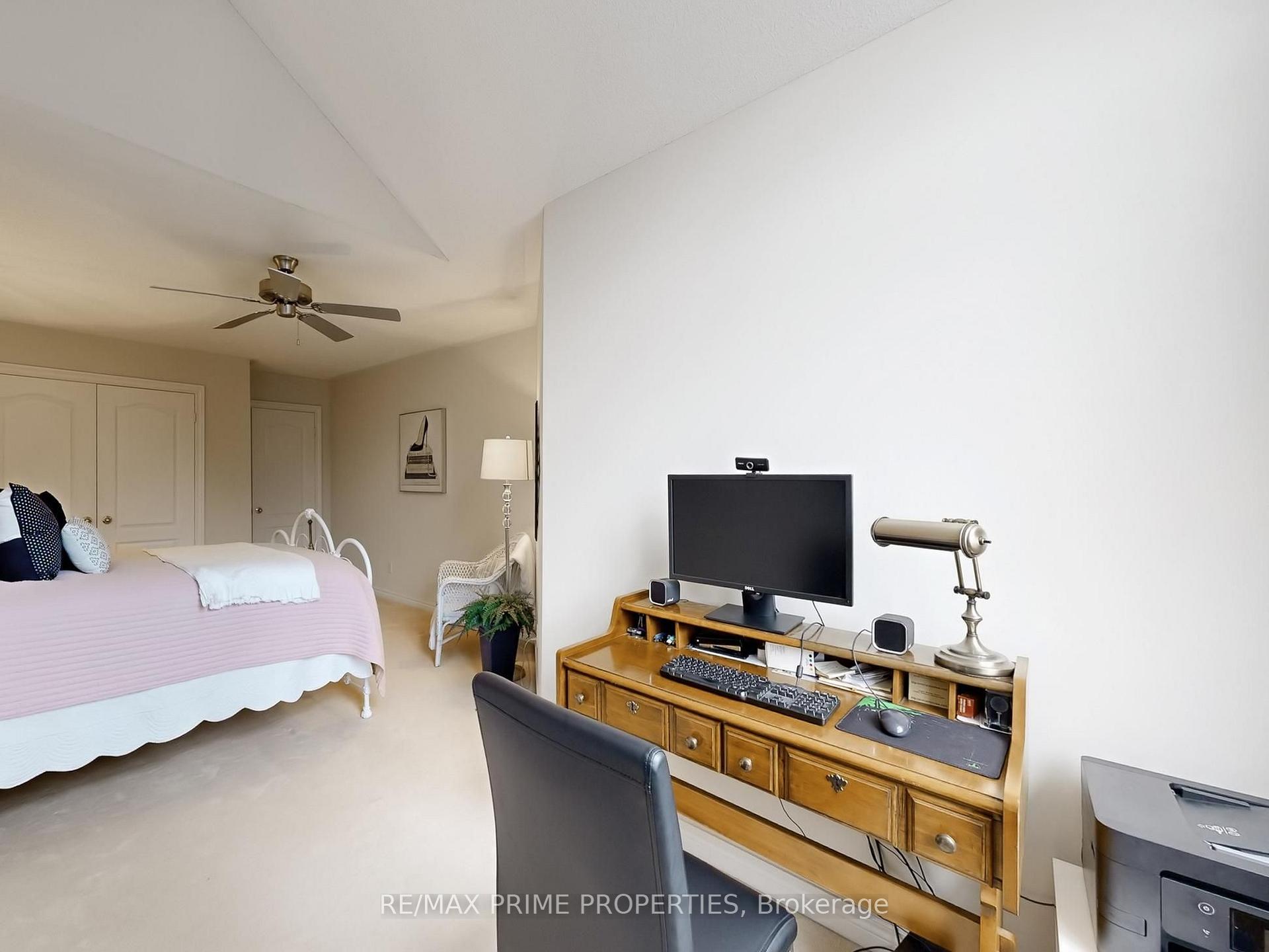 Photo 51 of Unit 18, 11 Berczy Creek Way, Markham, Cachet — HOMEH