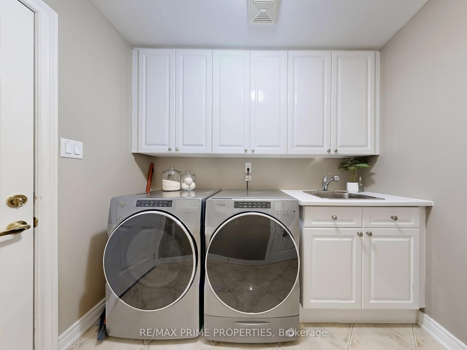 Photo 55 of Unit 18, 11 Berczy Creek Way, Markham, Cachet — HOMEH