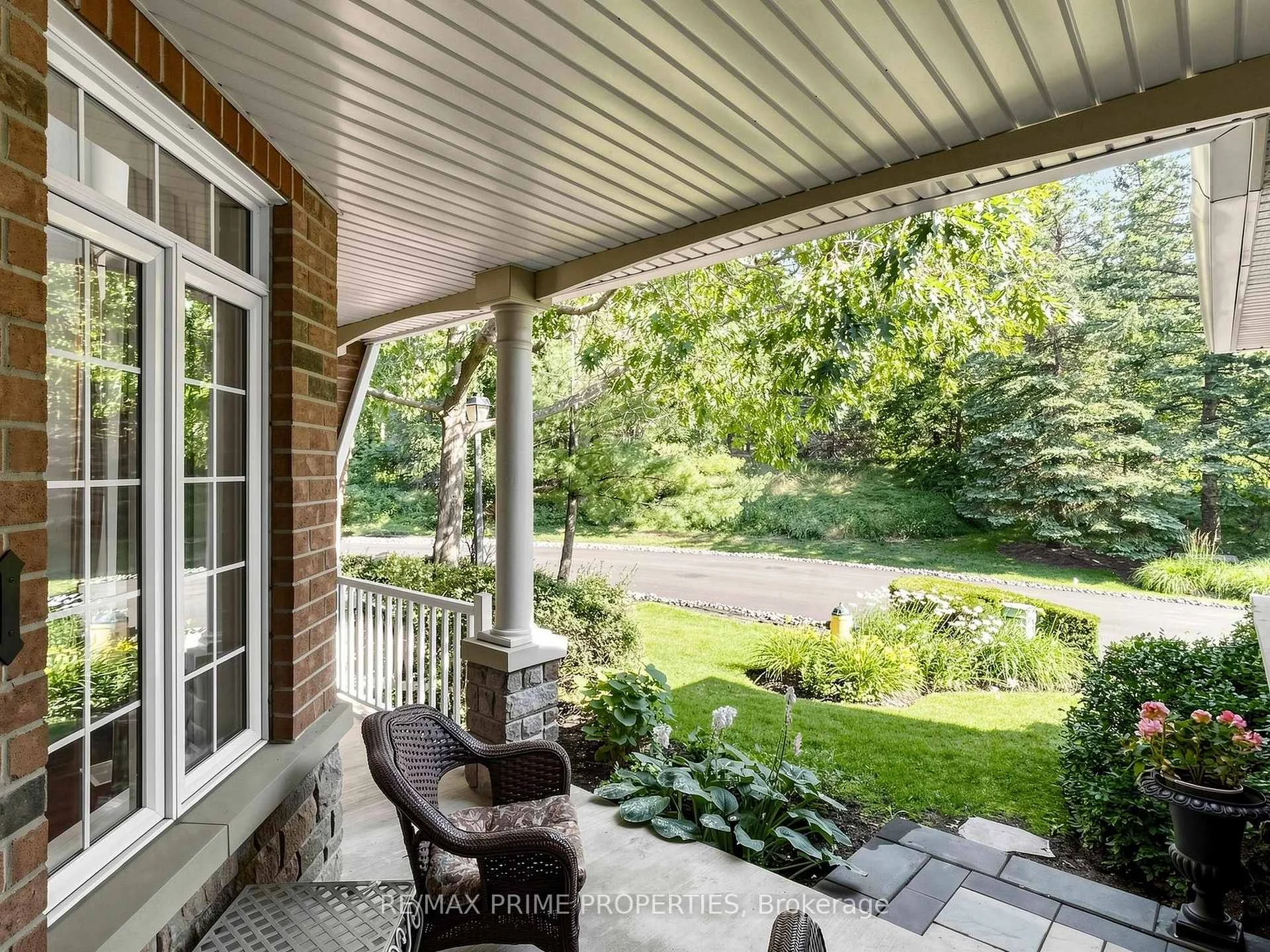 Photo 7 of Unit 18, 11 Berczy Creek Way, Markham, Cachet — HOMEH