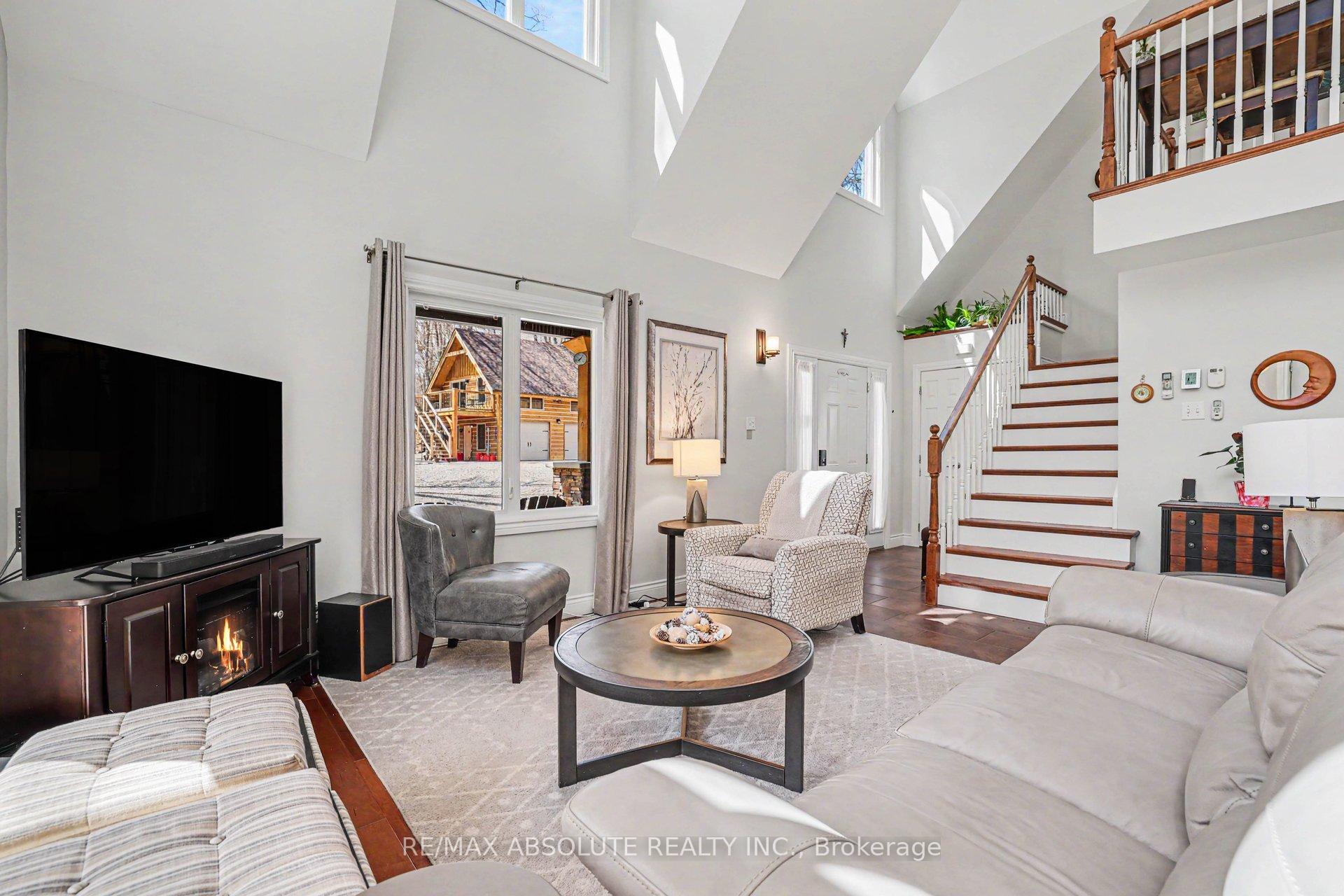 Photo 5 of 1091 Carson Trail Road, North Frontenac — HOMEH