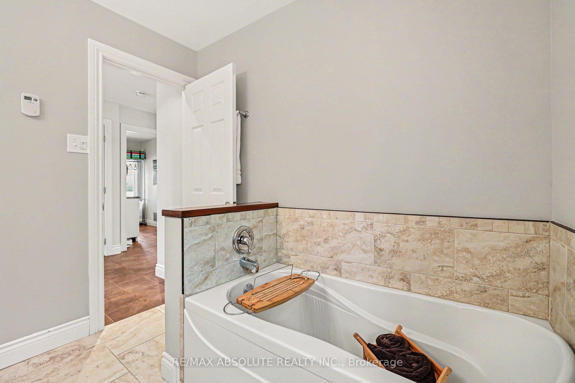 Photo 15 of 1091 Carson Trail Road, North Frontenac — HOMEH