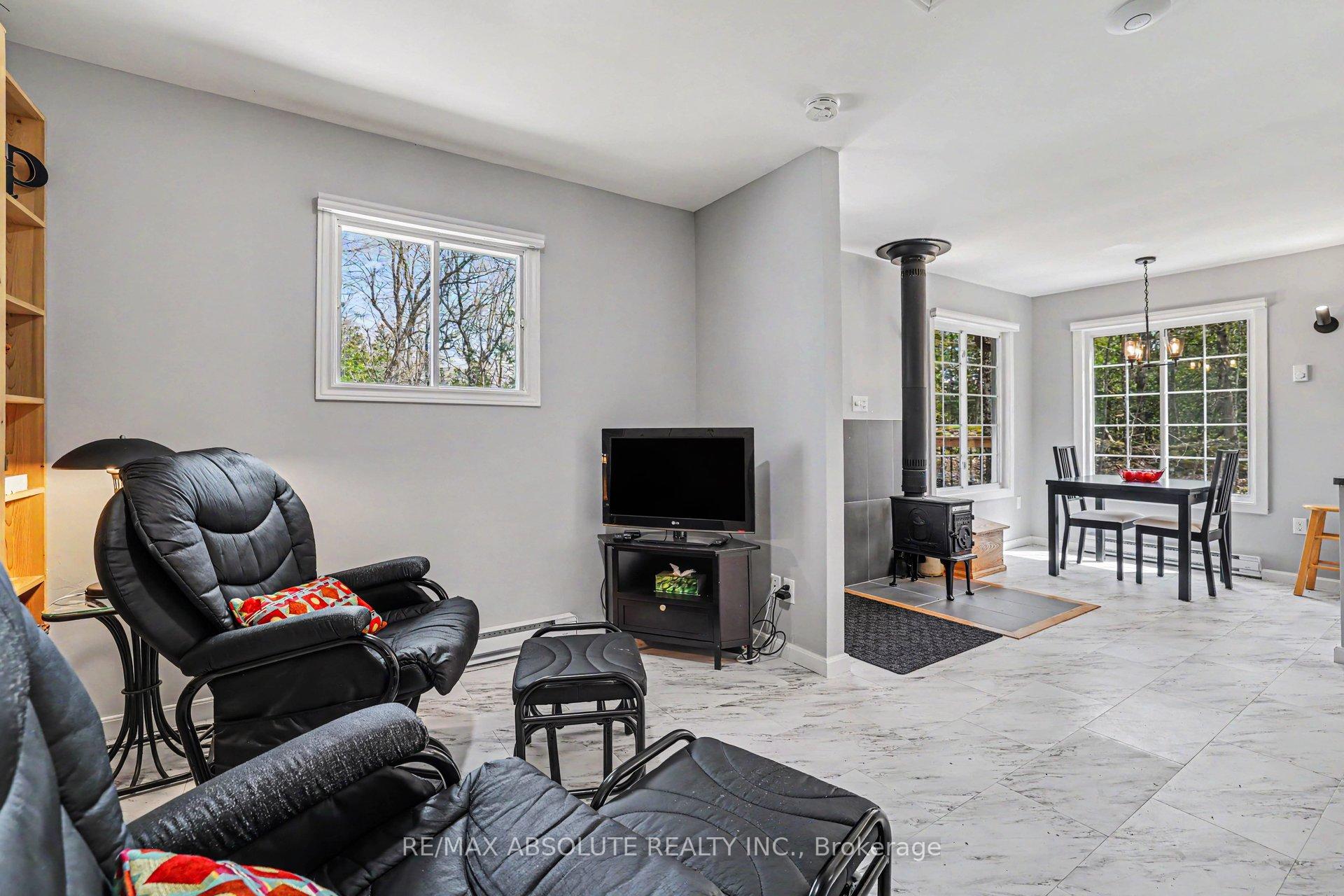 Photo 35 of 1091 Carson Trail Road, North Frontenac — HOMEH