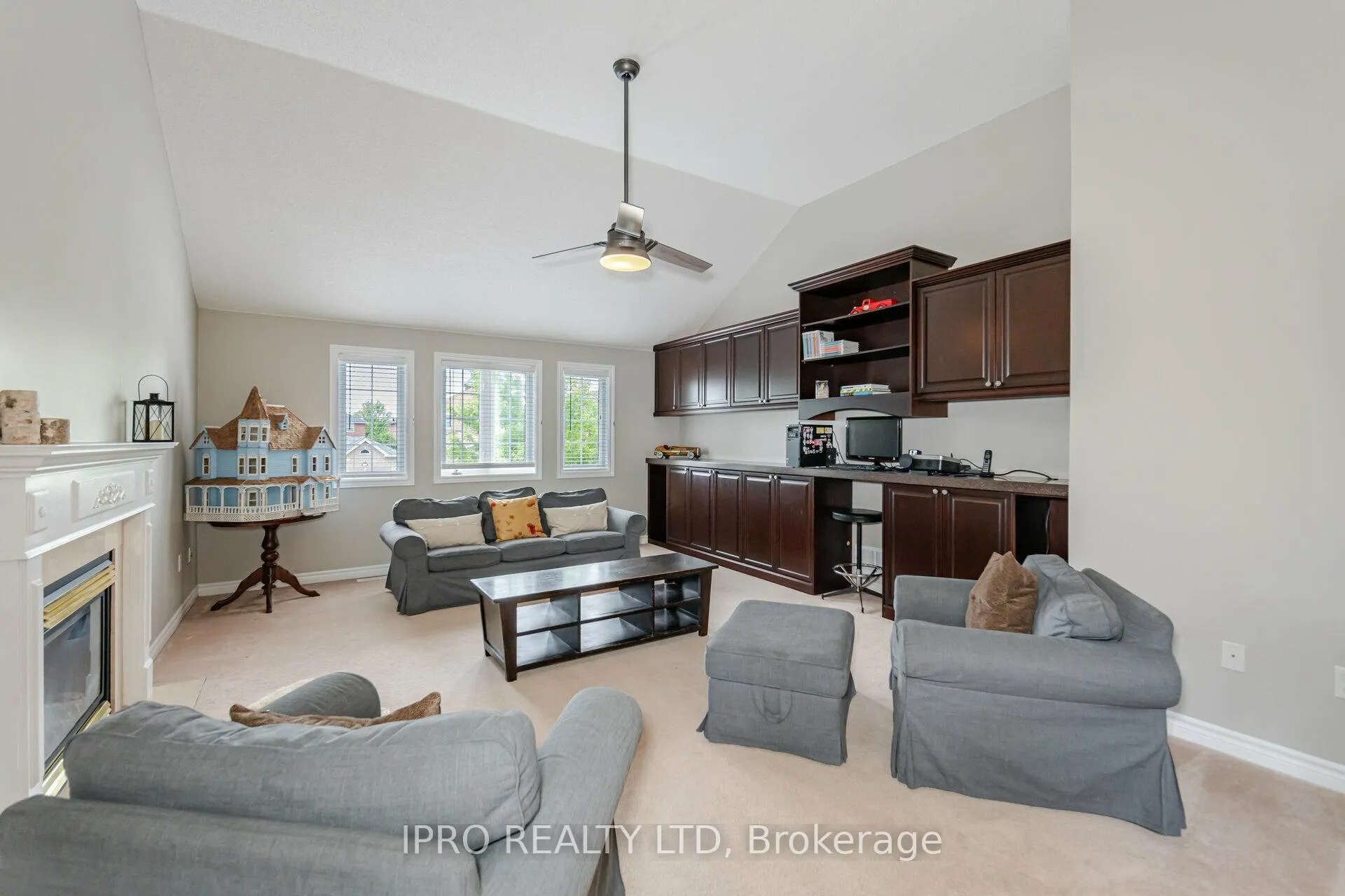 Photo 13 of 82 Joseph Crescent, Barrie, Painswick South — HOMEH