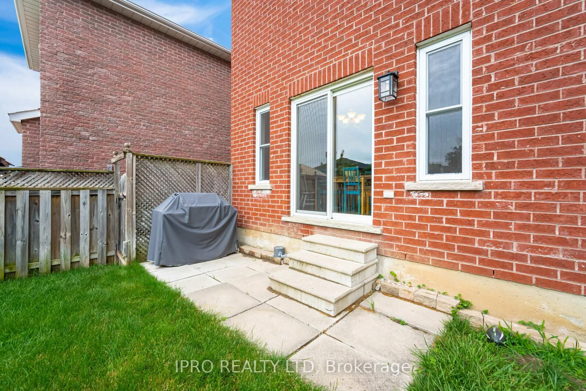 Photo 28 of 82 Joseph Crescent, Barrie, Painswick South — HOMEH