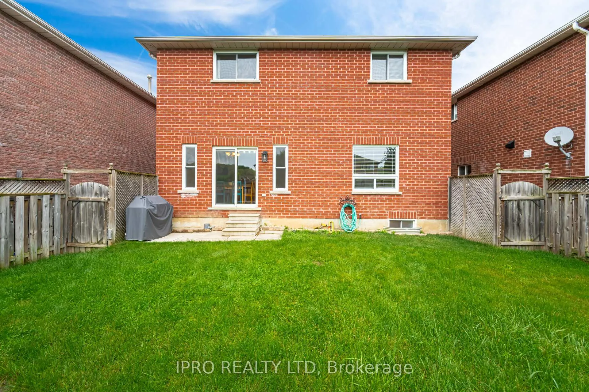 Photo 31 of 82 Joseph Crescent, Barrie, Painswick South — HOMEH