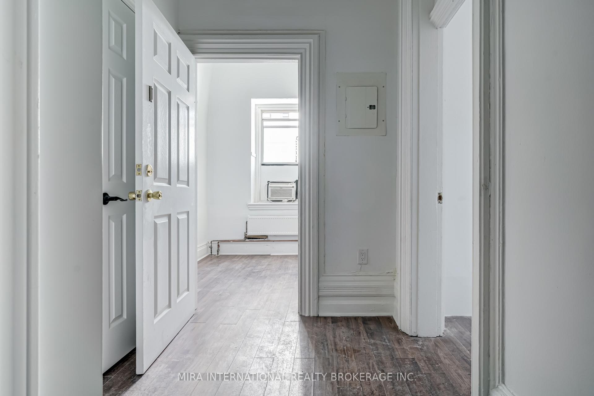 Photo 2 of Unit 301, 180 Sherbourne Street, Toronto, Moss Park — HOMEH