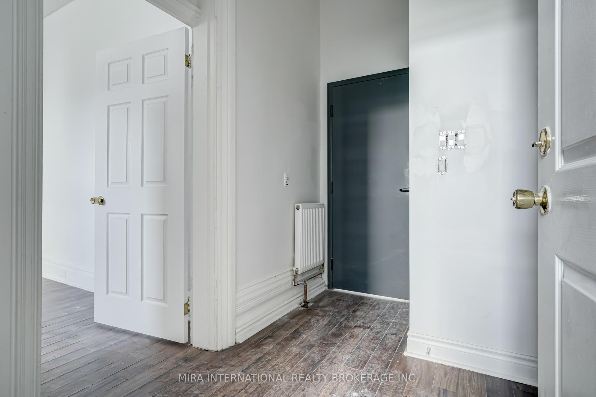 Photo 3 of Unit 301, 180 Sherbourne Street, Toronto, Moss Park — HOMEH