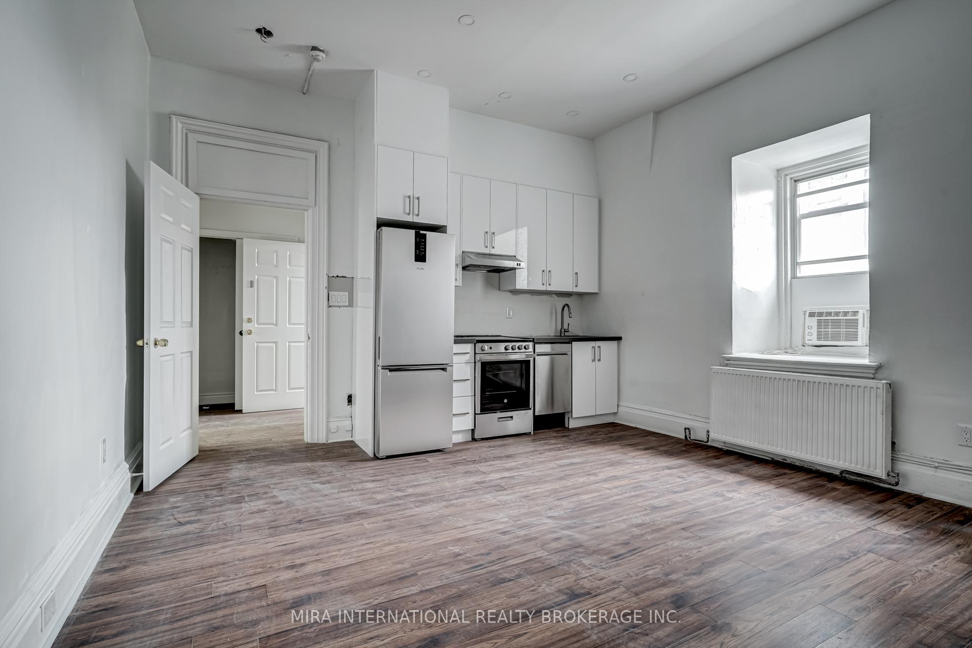 Photo 6 of Unit 301, 180 Sherbourne Street, Toronto, Moss Park — HOMEH