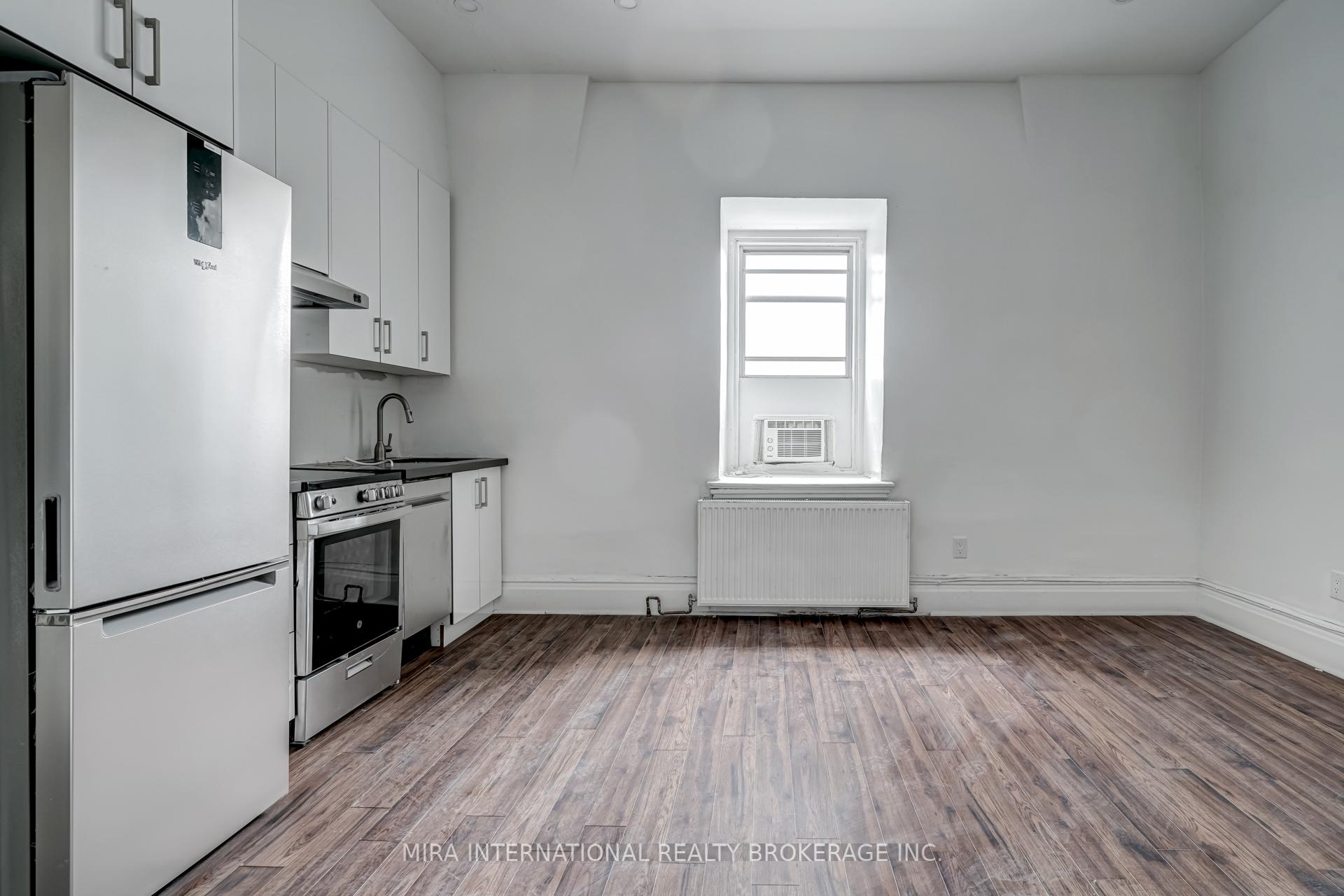 Photo 7 of Unit 301, 180 Sherbourne Street, Toronto, Moss Park — HOMEH