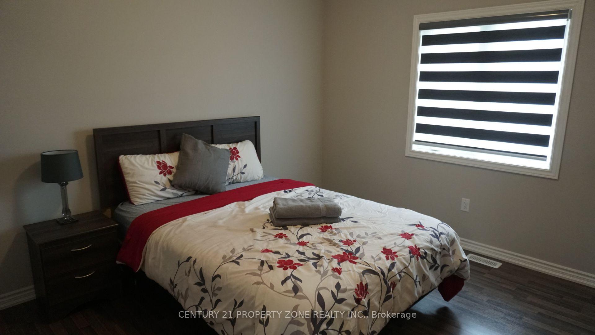 Photo 16 of 227 Mowat Street N, Clearview, Stayner — HOMEH
