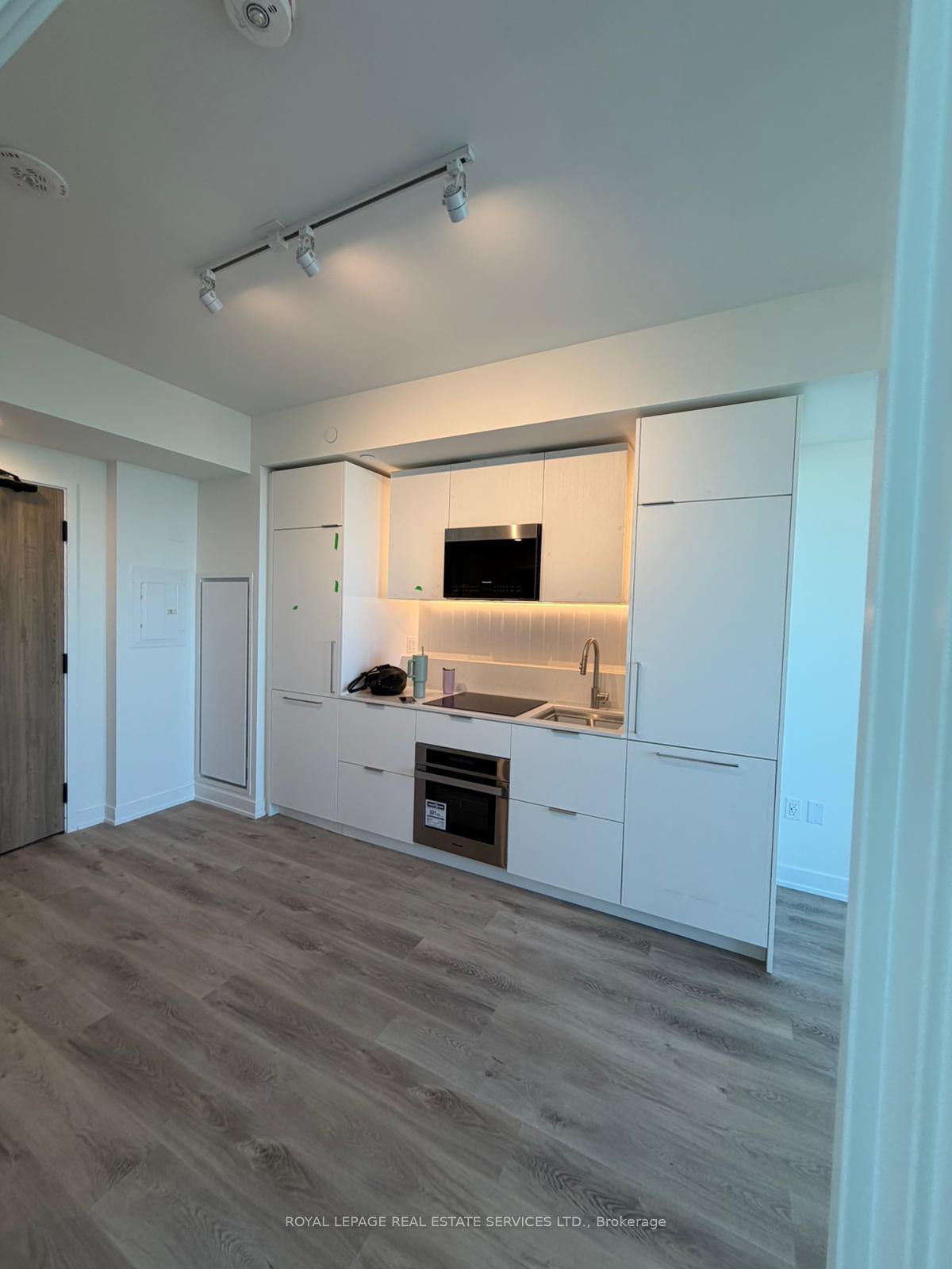 Front of Unit 105 Upper, 799 The Queensway