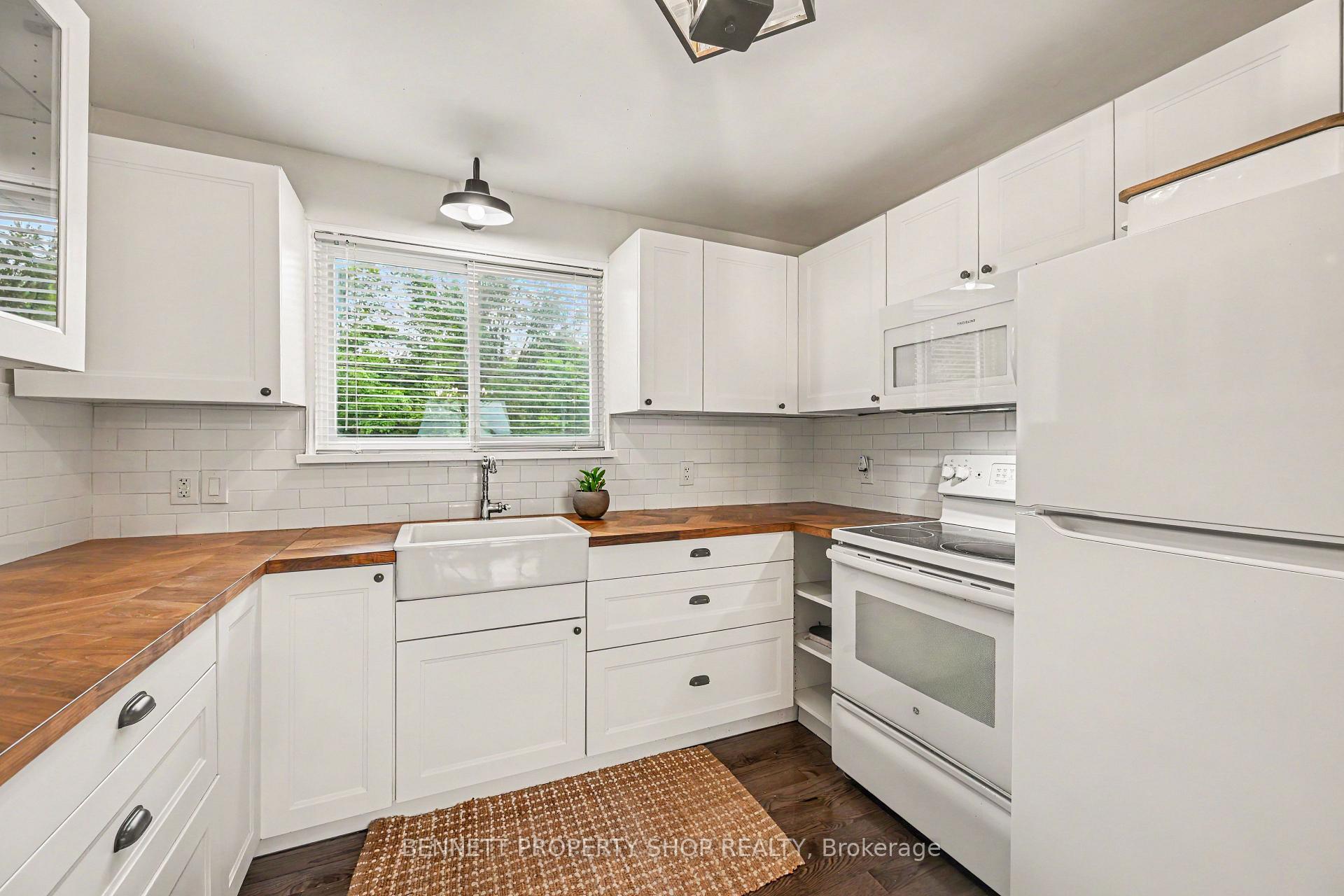 Photo 8 of 102 Moorhead Drive, Ottawa, Fitzroy — HOMEH