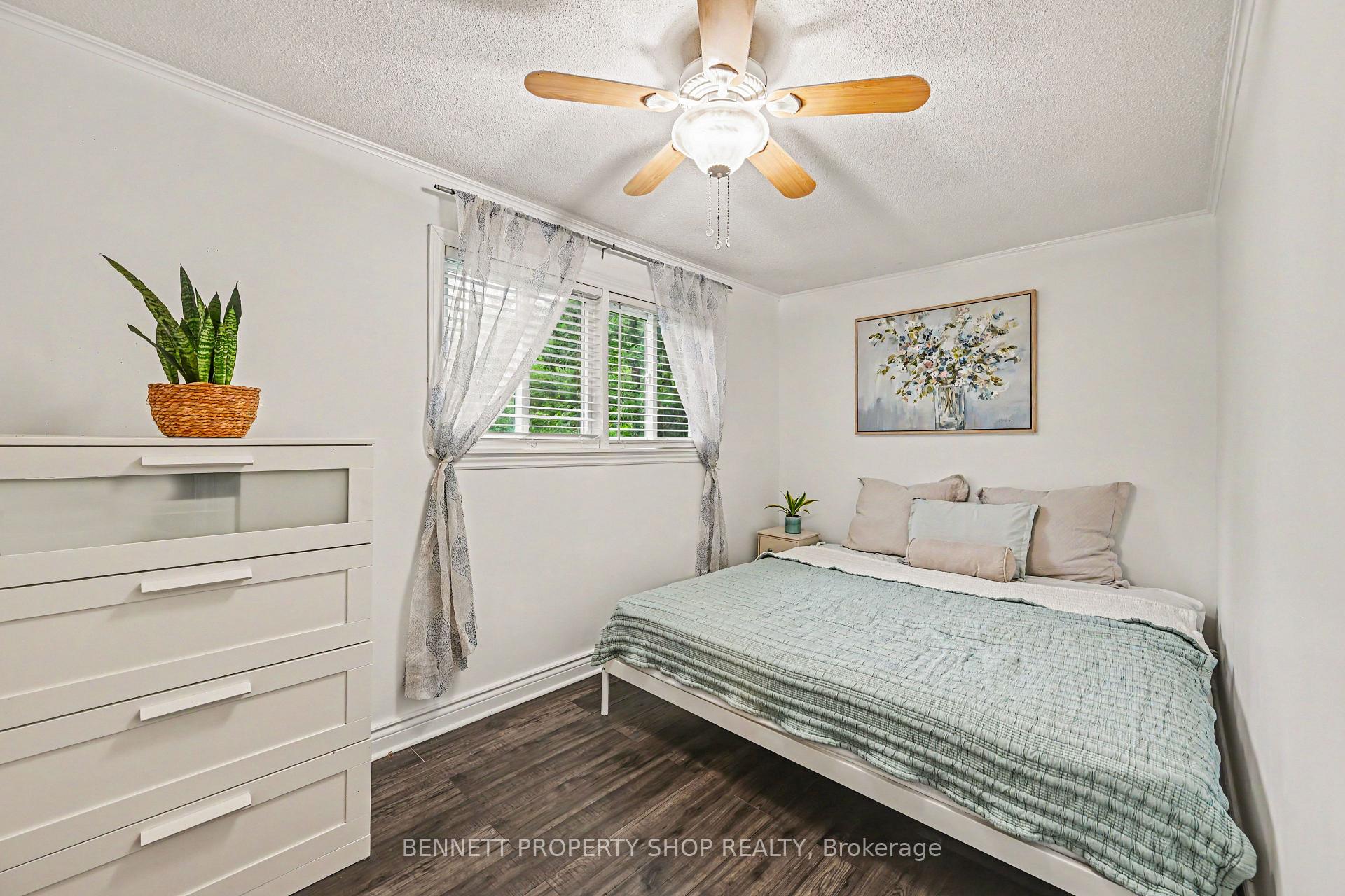 Photo 11 of 102 Moorhead Drive, Ottawa, Fitzroy — HOMEH