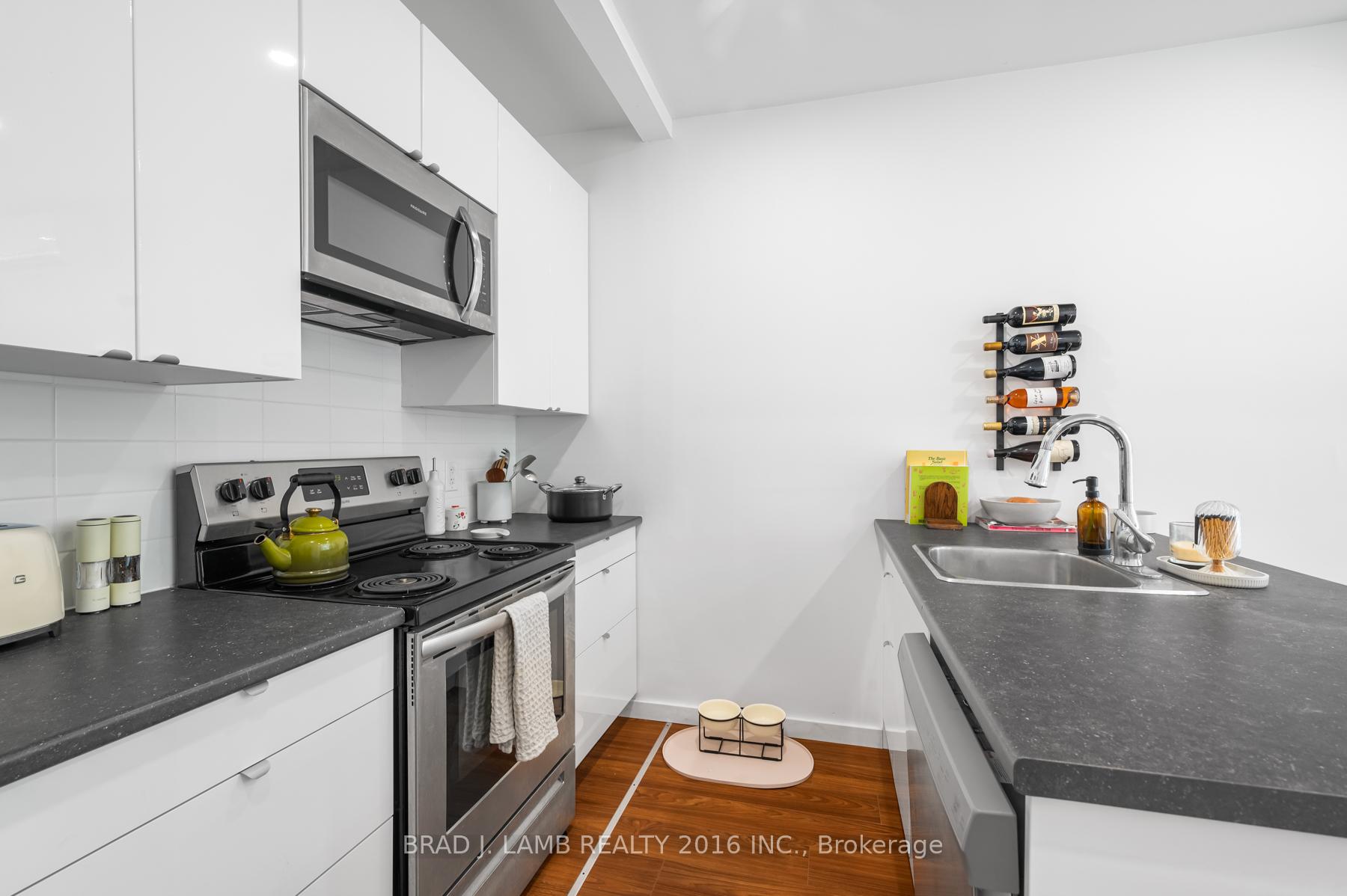 Photo 16 of Unit 1, 56 Wright Avenue, Toronto, Roncesvalles — HOMEH