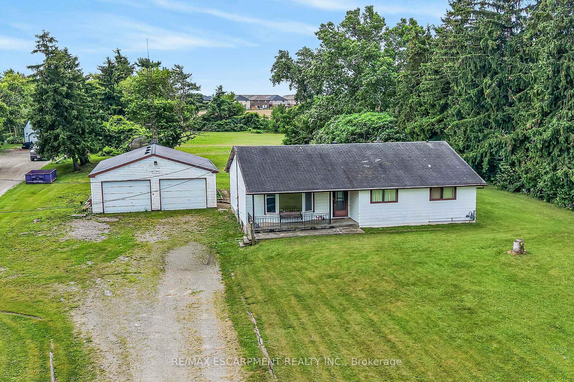 Photo 1 of 3191 Cemetery Road, Hamilton, Rural Glanbrook — HOMEH