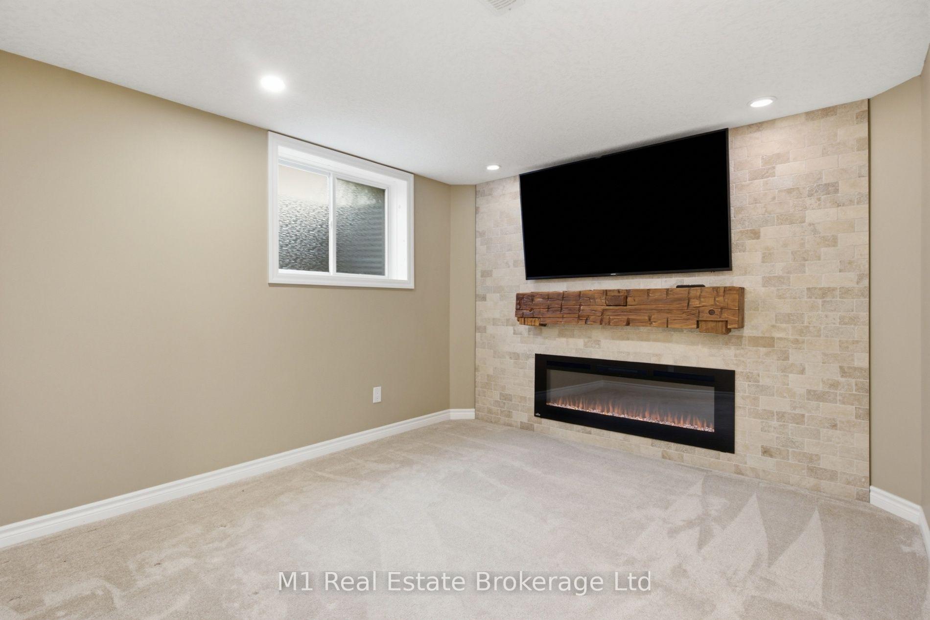 Photo 34 of 31 Healey Street, Centre Wellington, Elora/Salem — HOMEH