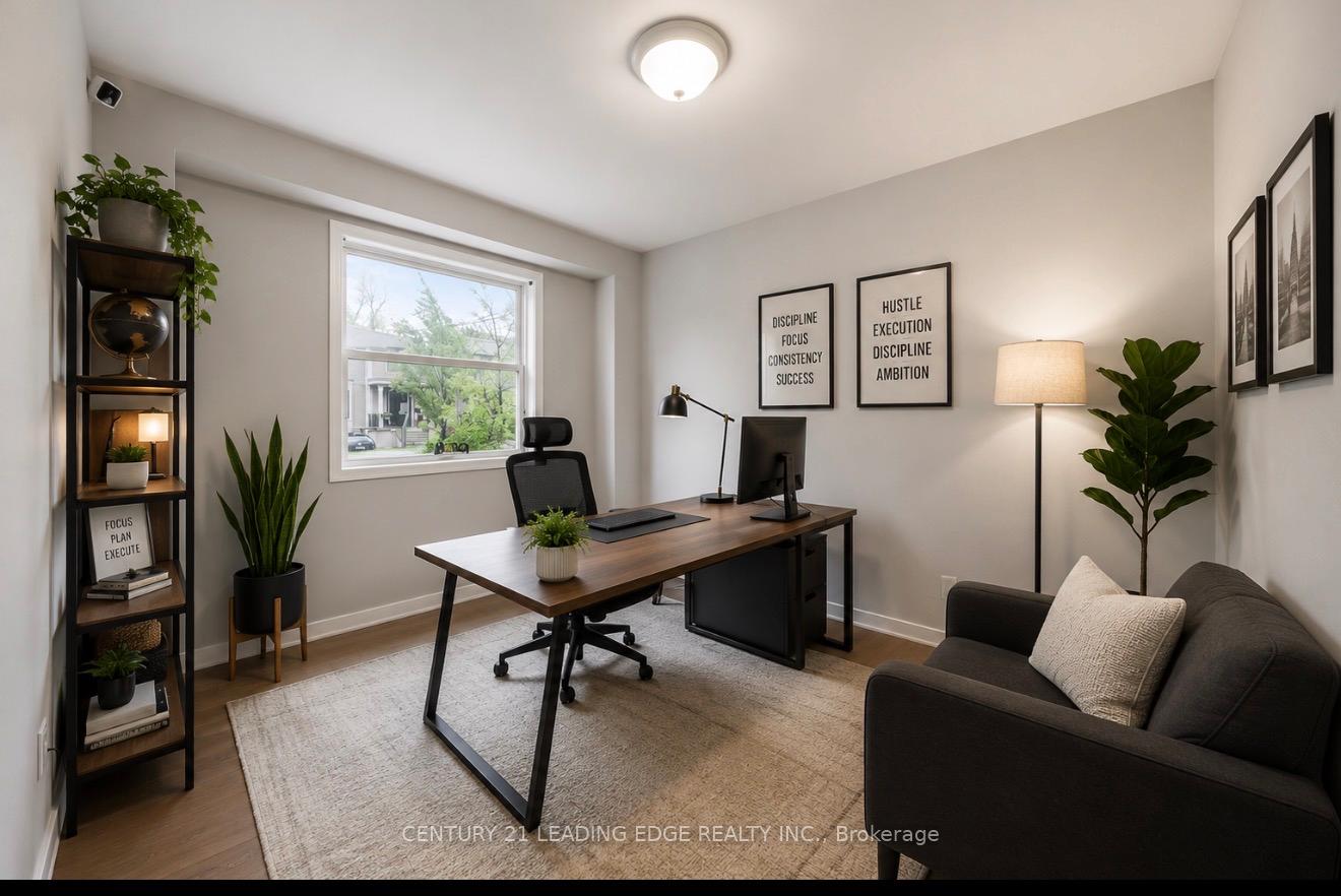 Photo 5 of 527 Glengarry Avenue, Toronto, Bedford Park-Nortown — HOMEH