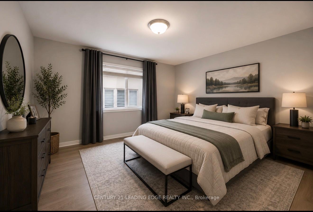 Photo 10 of 527 Glengarry Avenue, Toronto, Bedford Park-Nortown — HOMEH