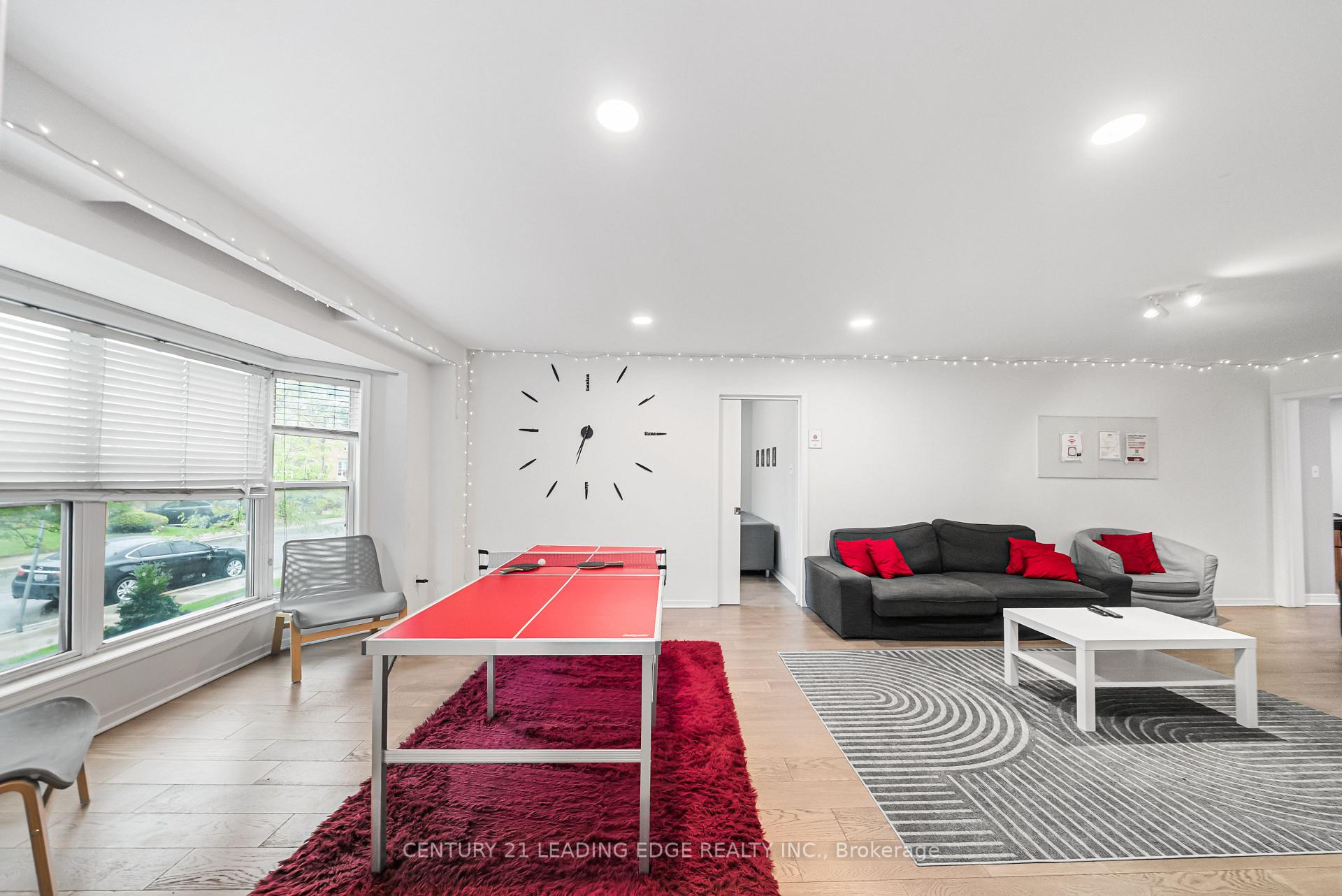 Photo 14 of 527 Glengarry Avenue, Toronto, Bedford Park-Nortown — HOMEH