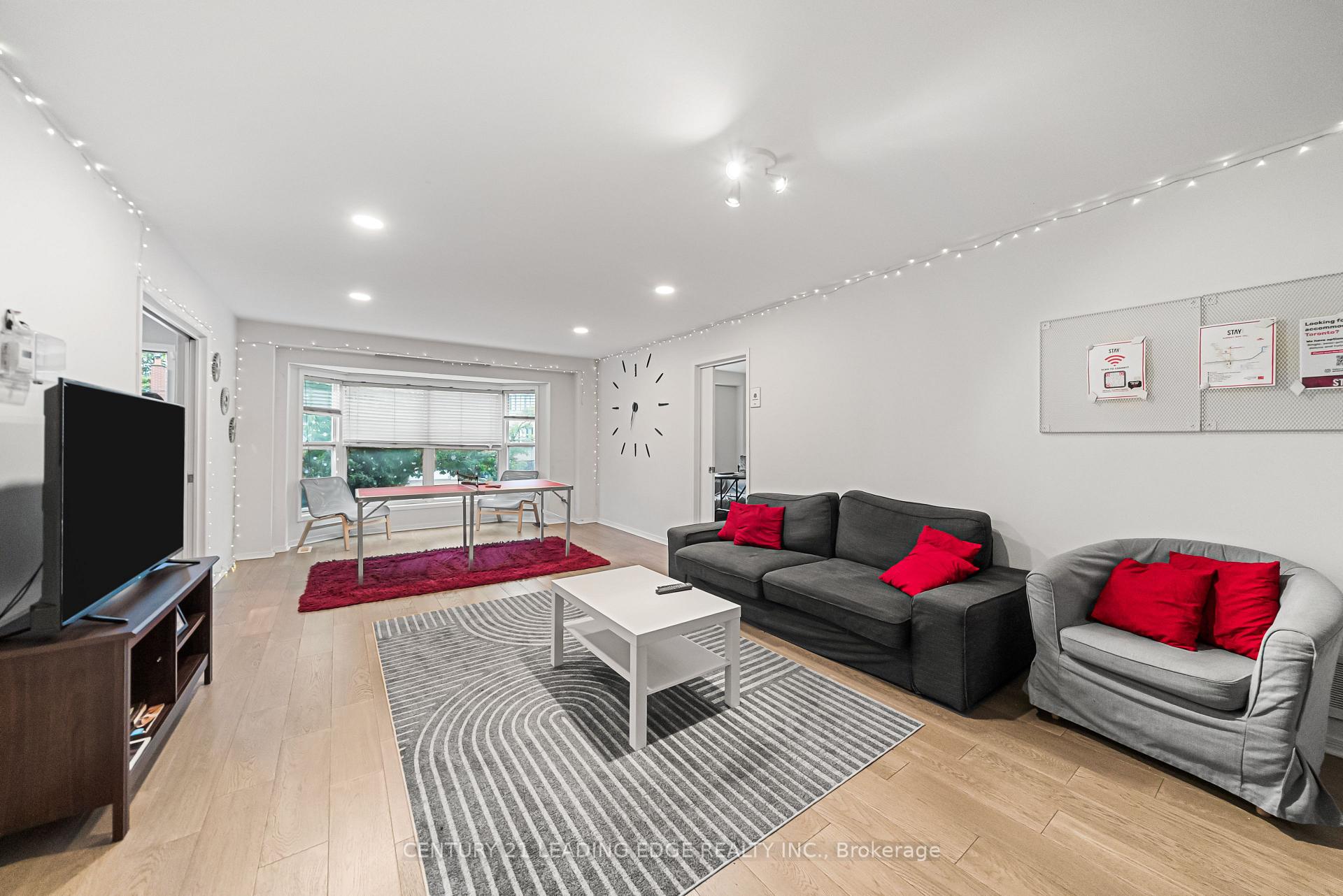 Photo 17 of 527 Glengarry Avenue, Toronto, Bedford Park-Nortown — HOMEH