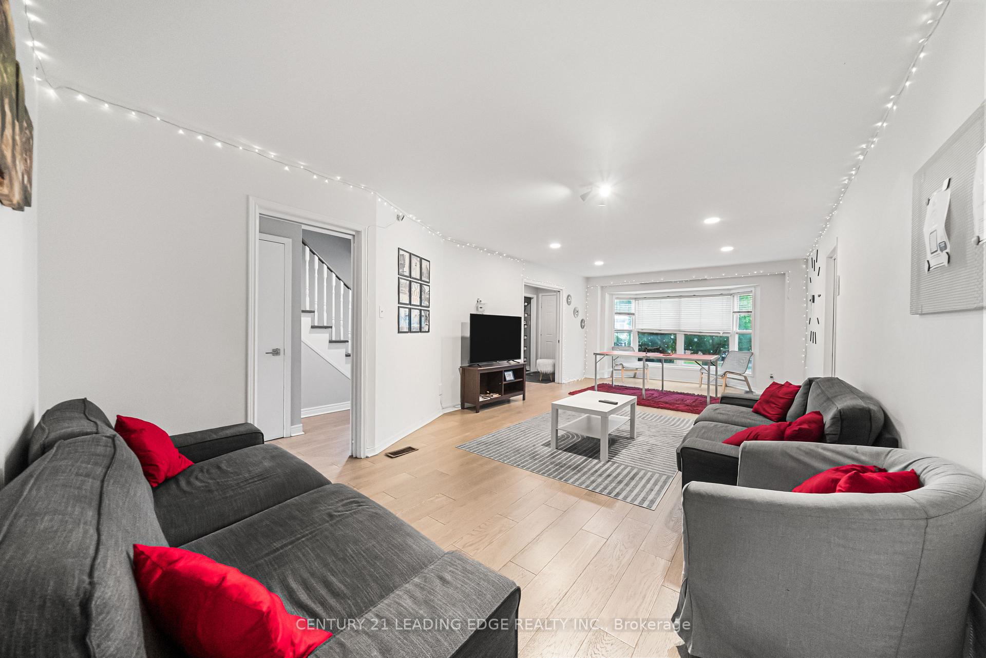 Photo 18 of 527 Glengarry Avenue, Toronto, Bedford Park-Nortown — HOMEH