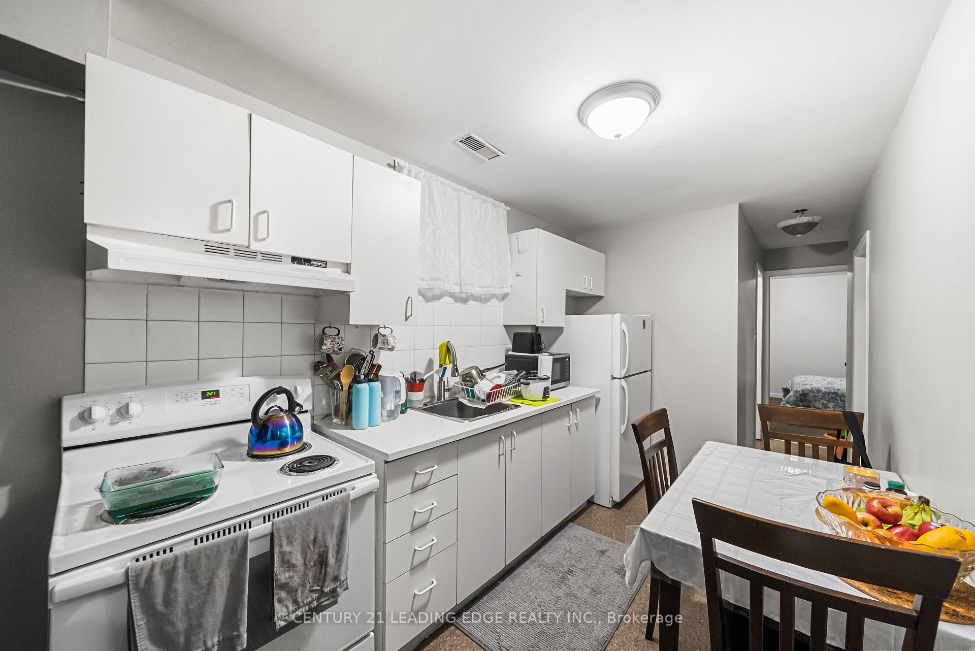 Photo 41 of 527 Glengarry Avenue, Toronto, Bedford Park-Nortown — HOMEH