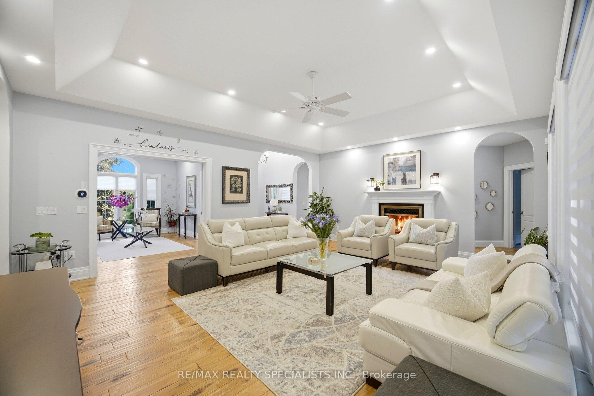 Photo 15 of 10 Valley Hill Drive, Caledon, Palgrave — HOMEH
