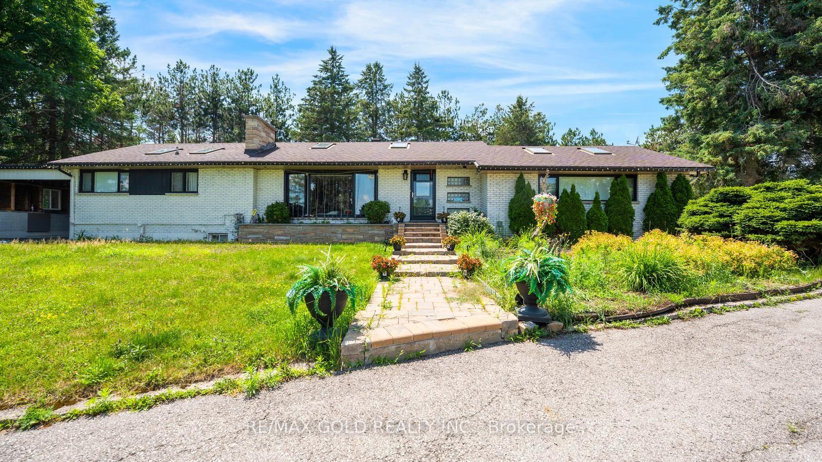 Photo of 4680 Penetanguishene Road