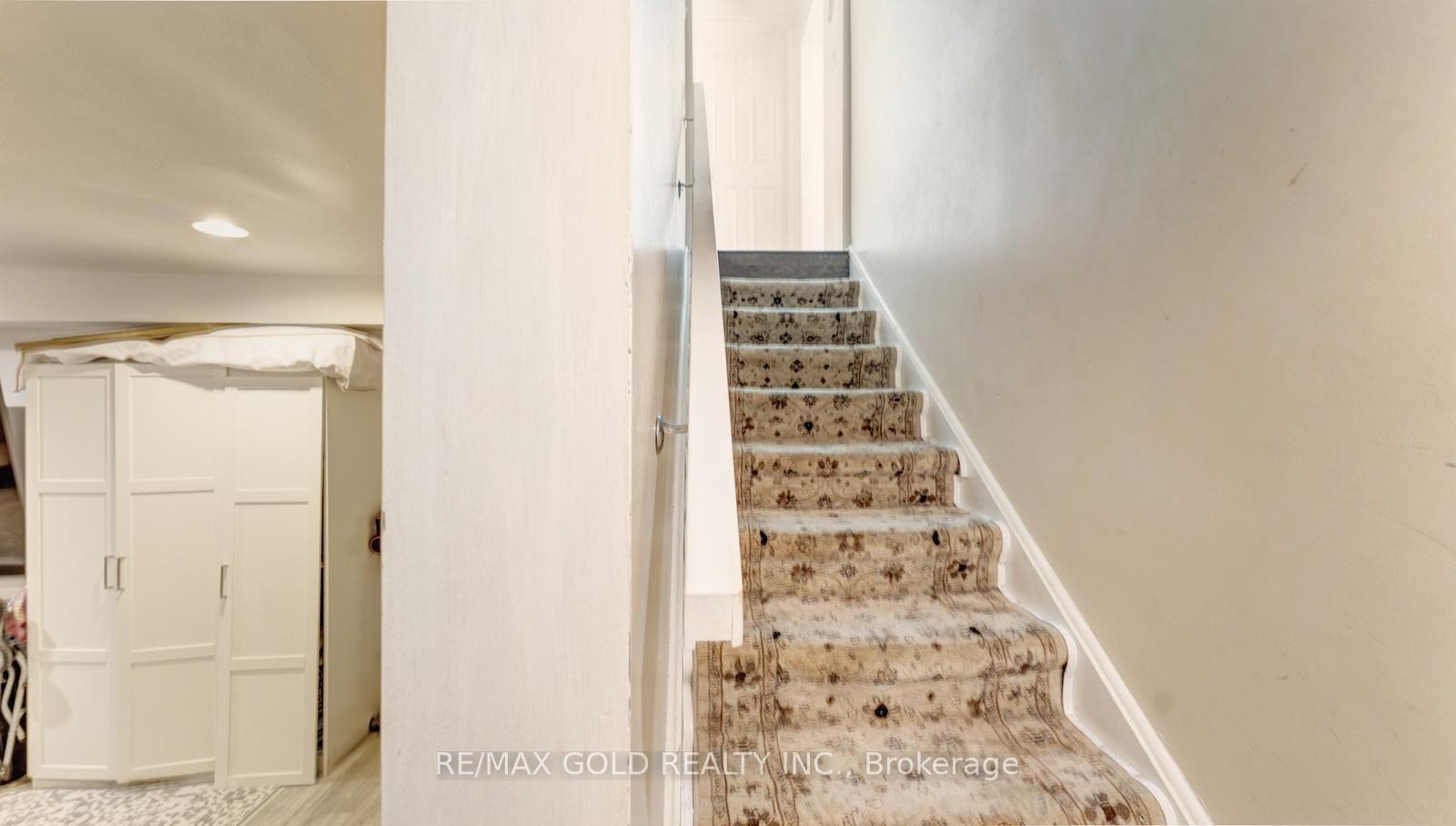 Photo 31 of 4680 Penetanguishene Road, Springwater, Hillsdale — HOMEH