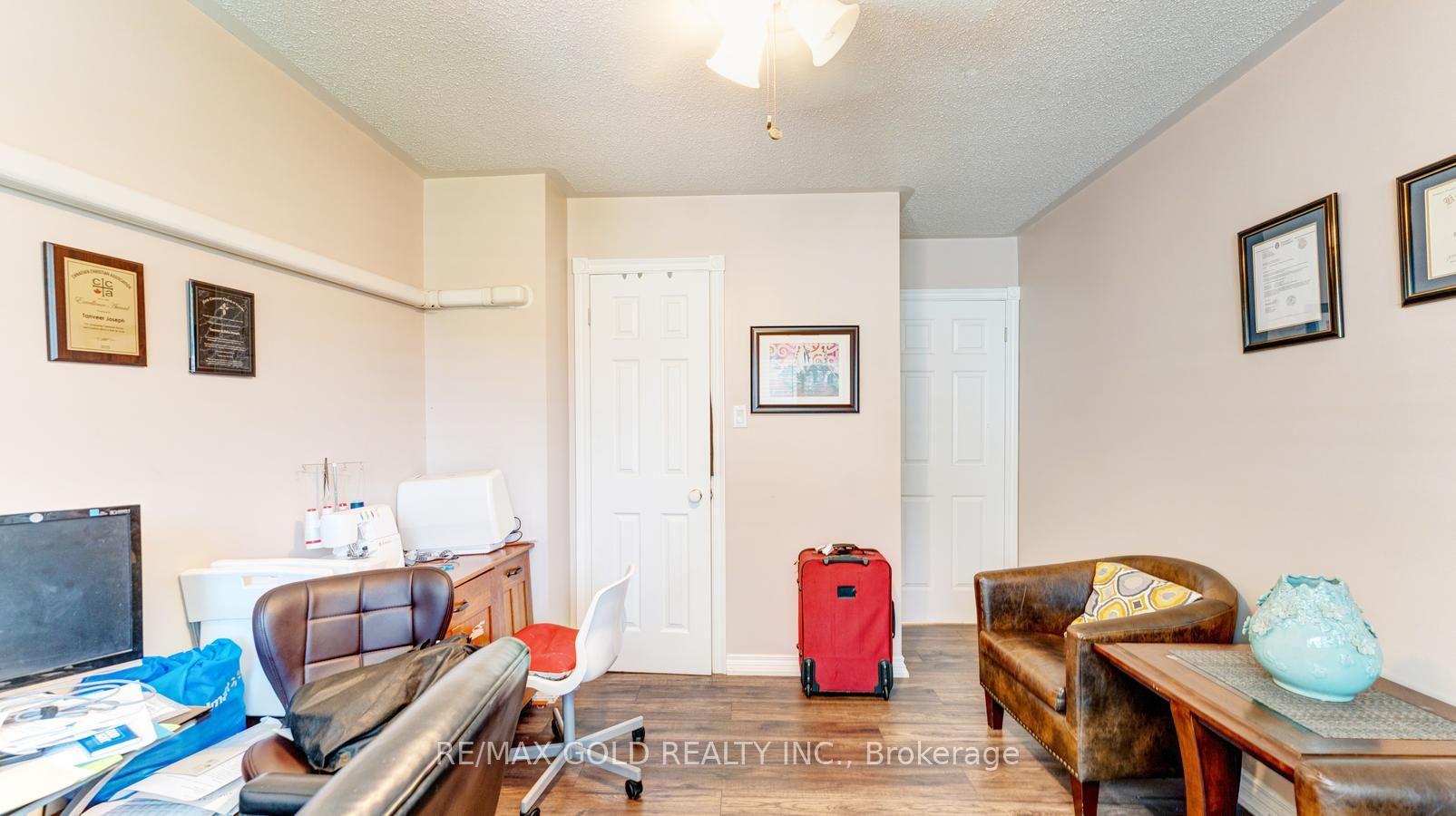 Photo 34 of 4680 Penetanguishene Road, Springwater, Hillsdale — HOMEH