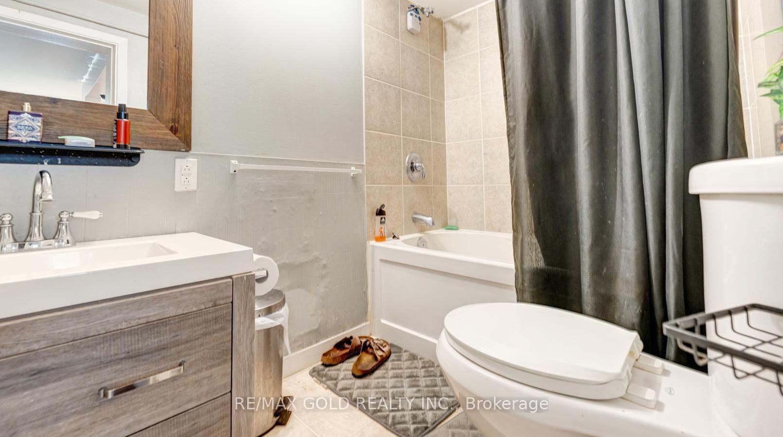 Photo 35 of 4680 Penetanguishene Road, Springwater, Hillsdale — HOMEH