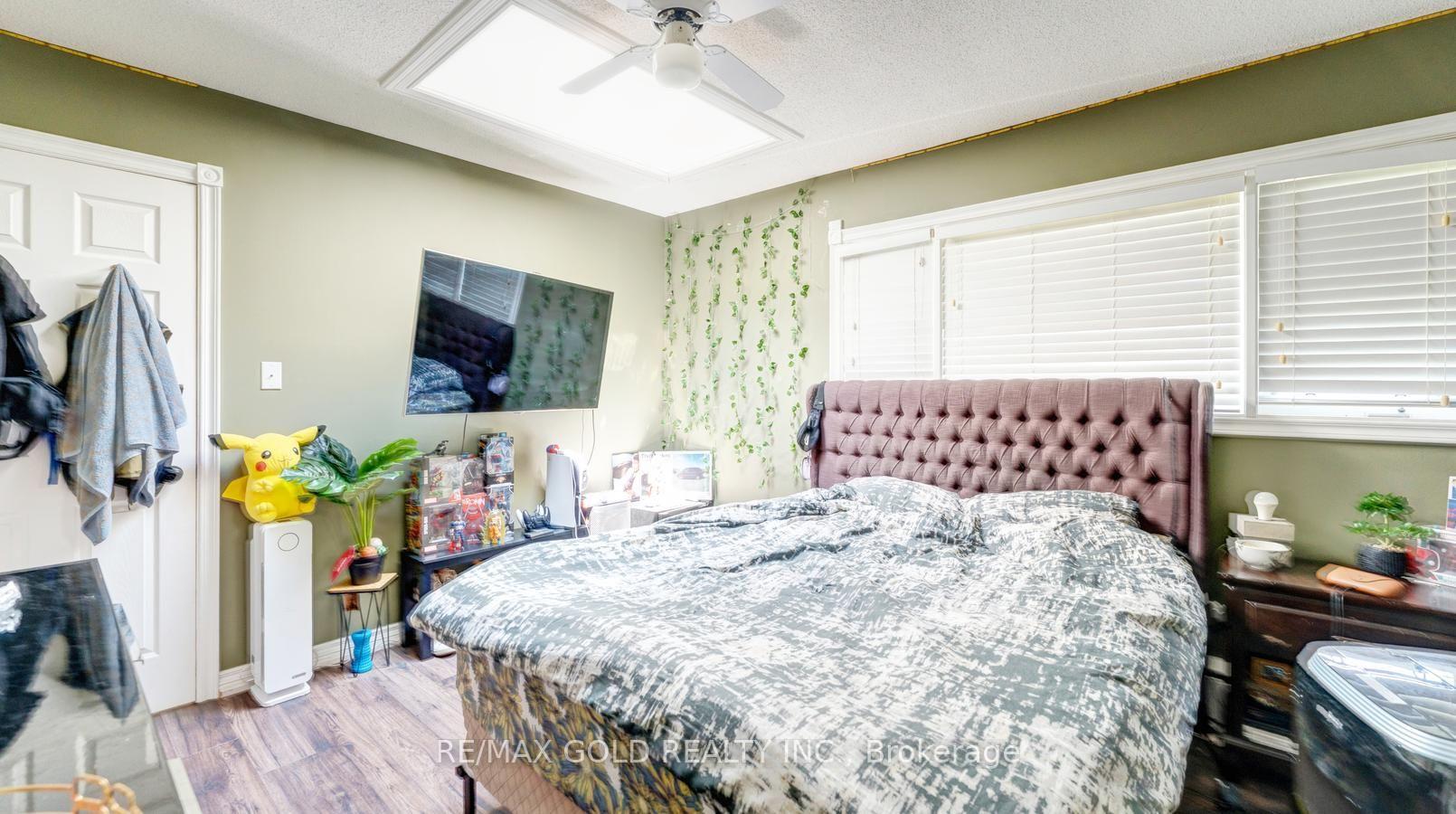 Photo 36 of 4680 Penetanguishene Road, Springwater, Hillsdale — HOMEH