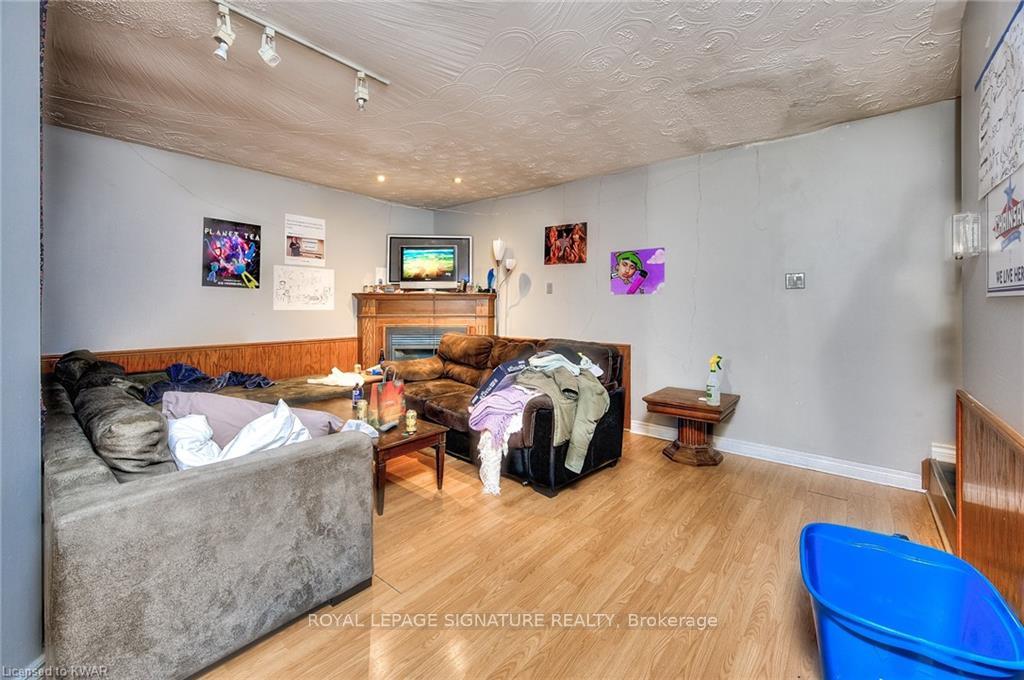 Photo 9 of Unit A, 29 Marshall Street, Waterloo, Beechwood/University — HOMEH