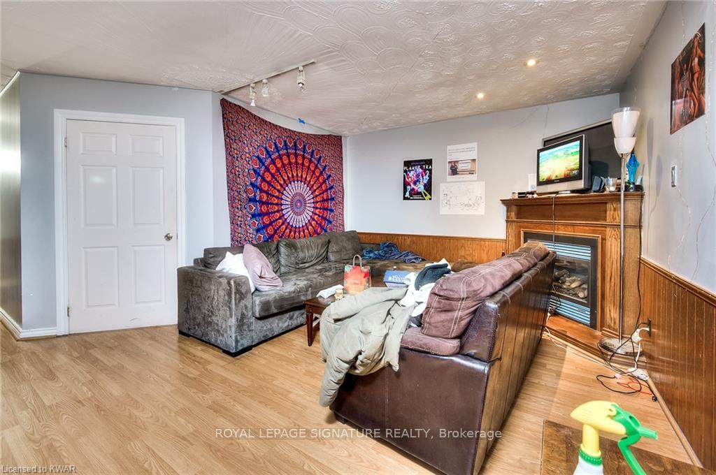 Photo 10 of Unit A, 29 Marshall Street, Waterloo, Beechwood/University — HOMEH