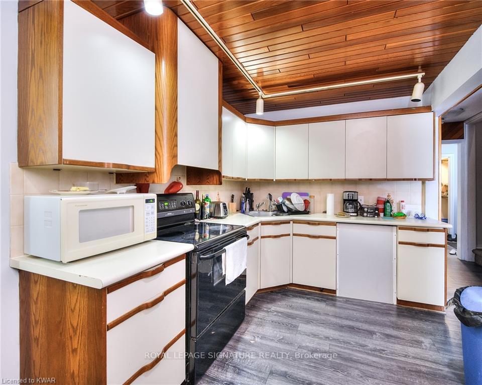 Photo 11 of Unit A, 29 Marshall Street, Waterloo, Beechwood/University — HOMEH