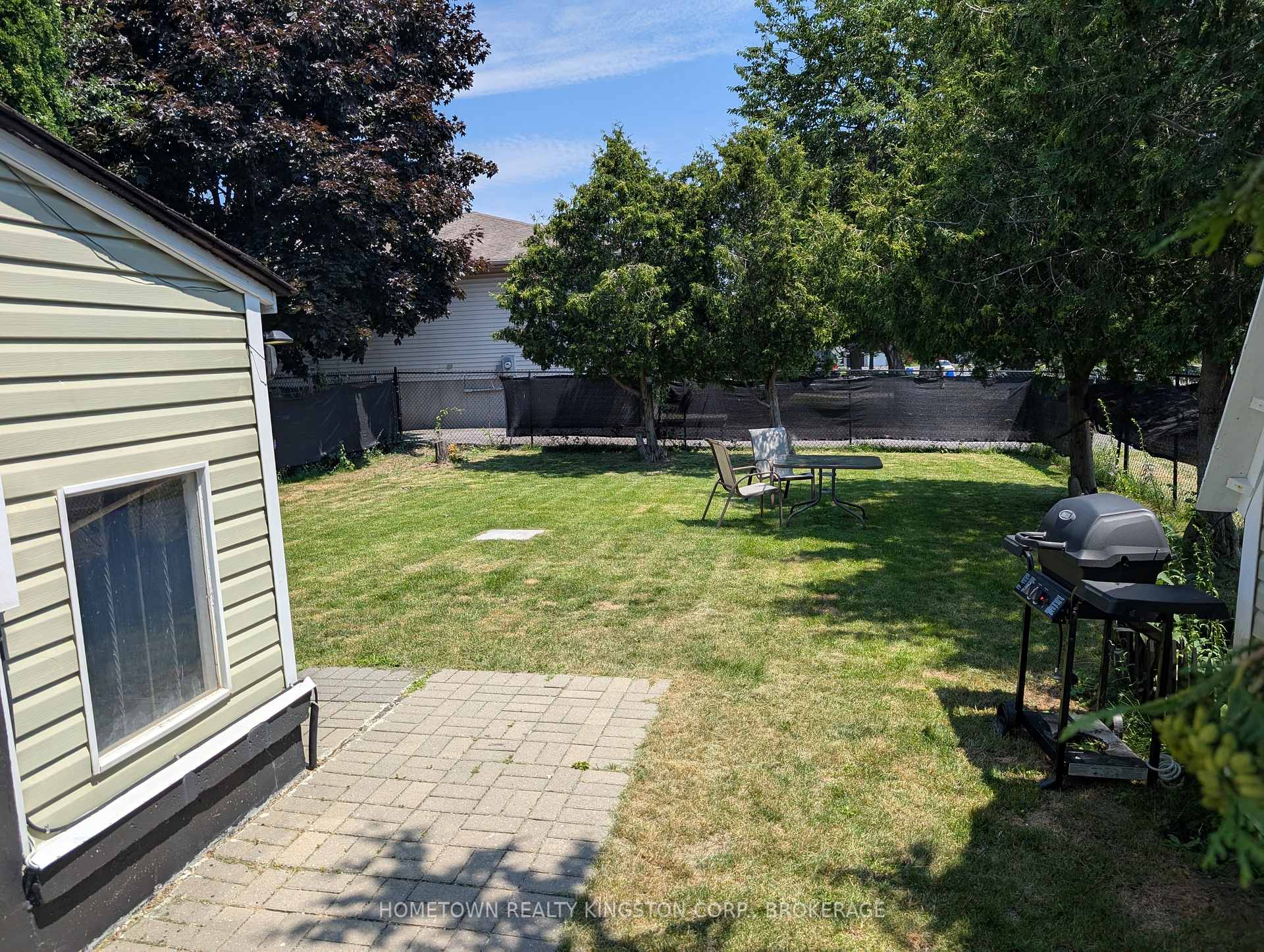 Photo 12 of Unit 2, 580 Gavin Court, Kingston, East Gardiners Rd — HOMEH