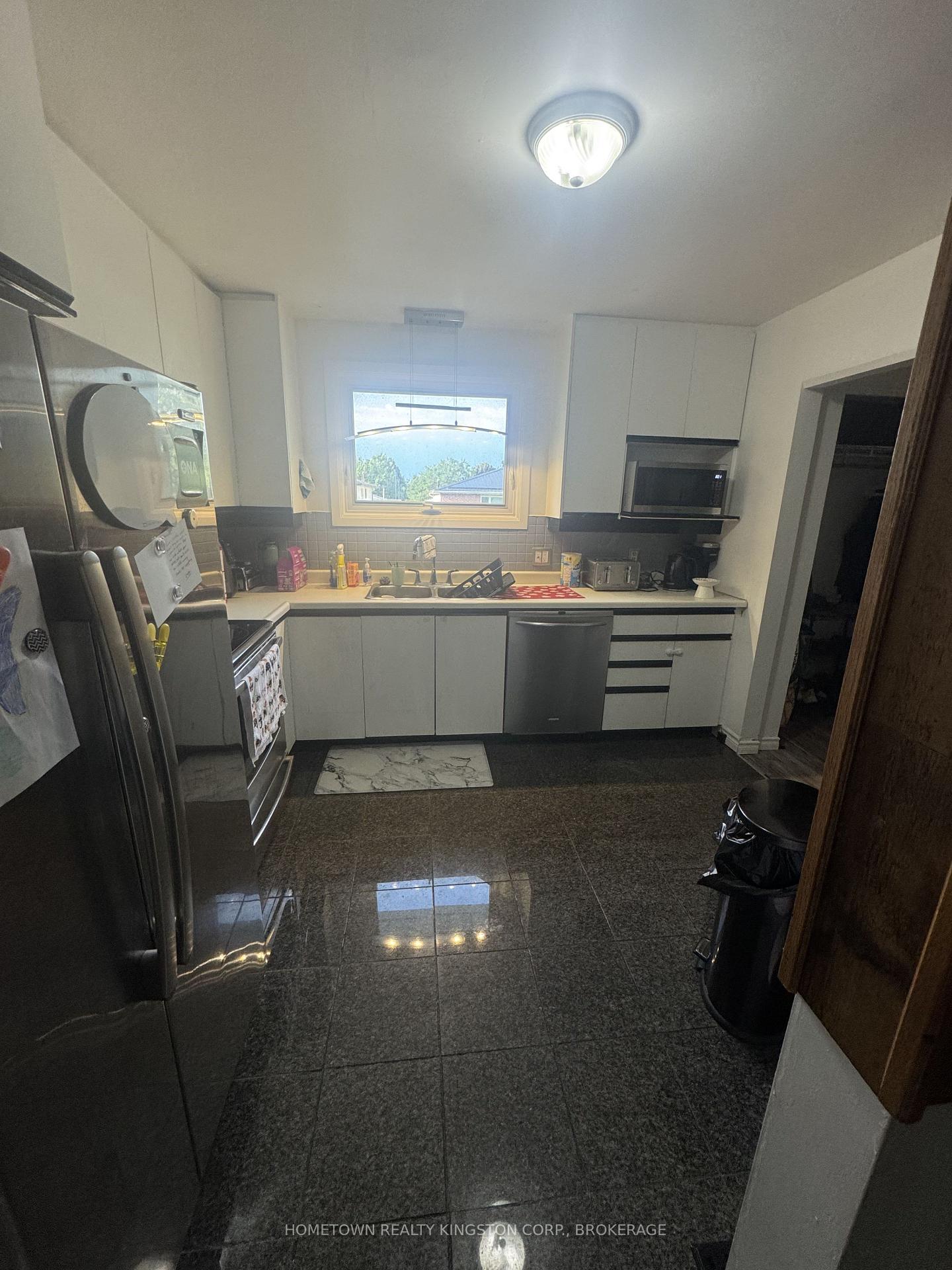 Photo 7 of Unit 1, 580 Gavin Court, Kingston, East Gardiners Rd — HOMEH