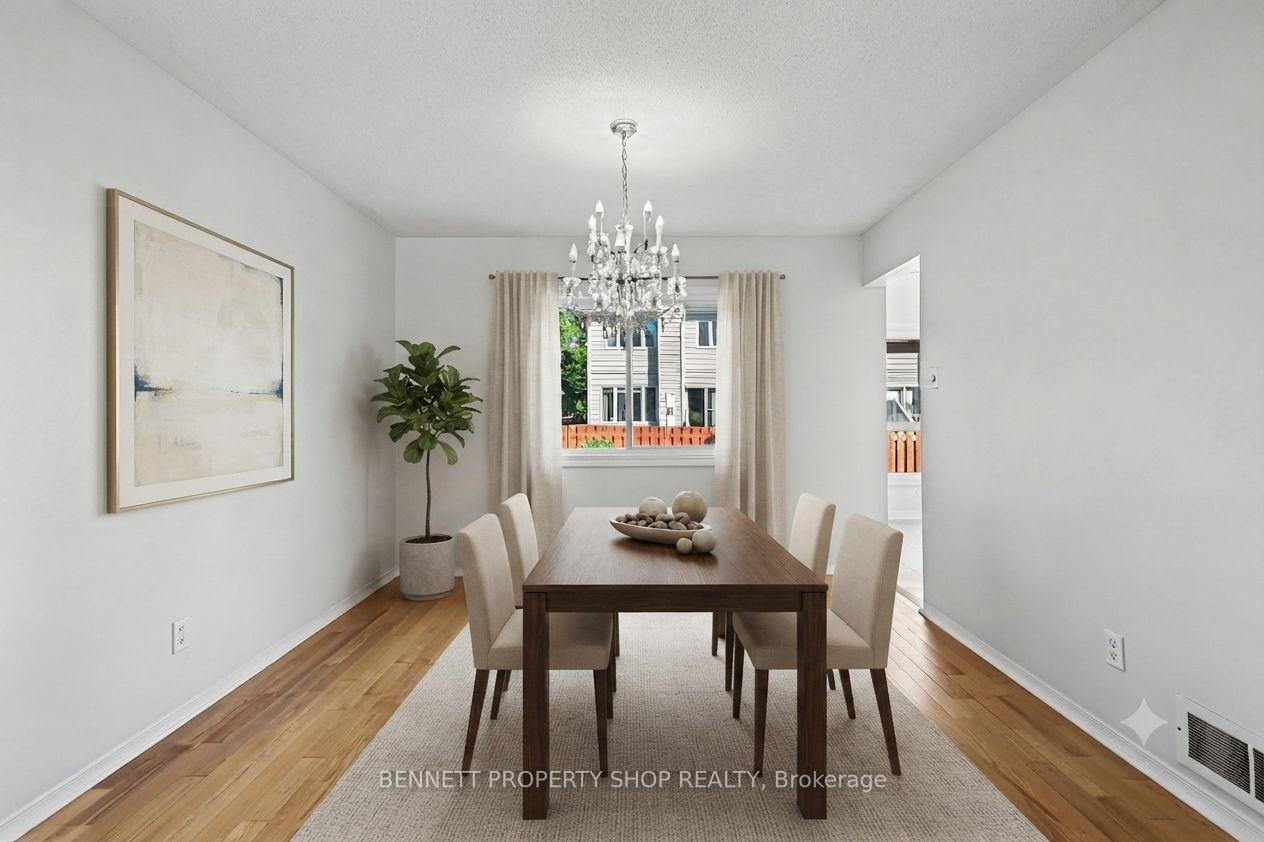 Photo 3 of 82 Emerald Meadows Drive, Ottawa, Kanata - Emerald Meadows/Trailwest — HOMEH