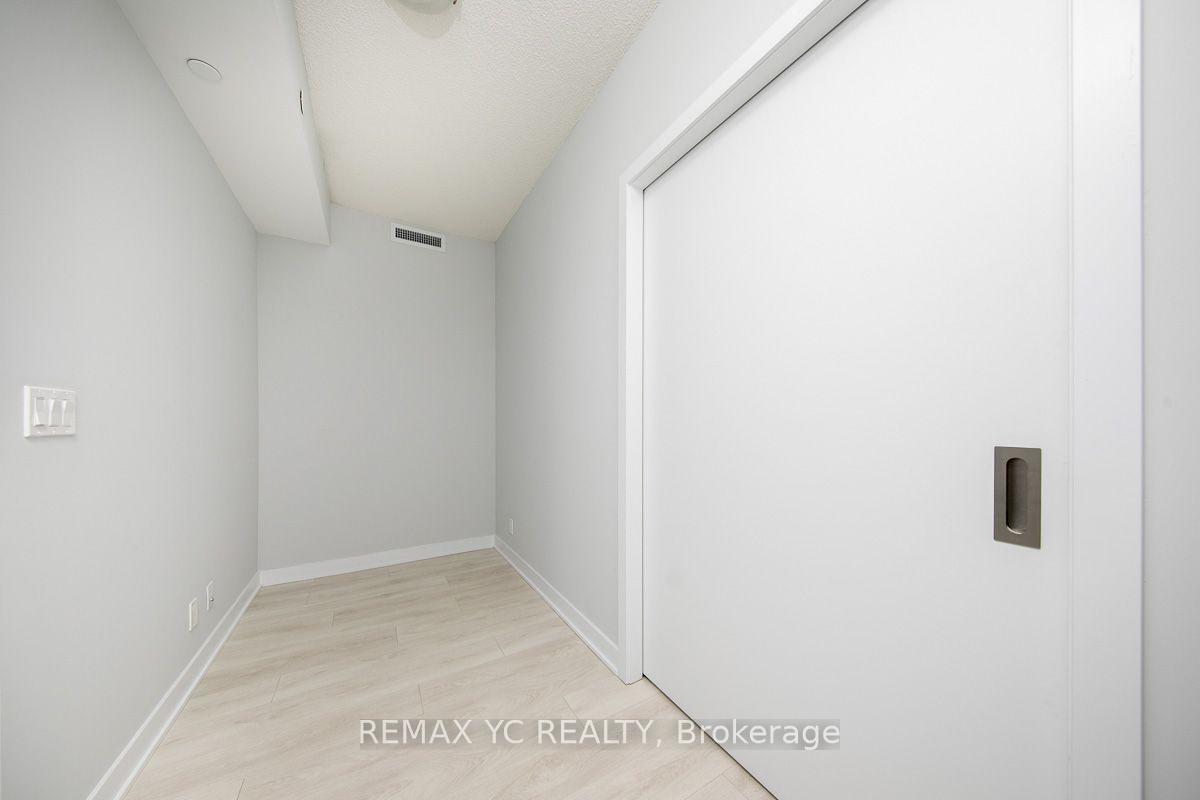 Photo 5 of Unit #1201, 2221 Yonge Street, Toronto, Mount Pleasant West — HOMEH