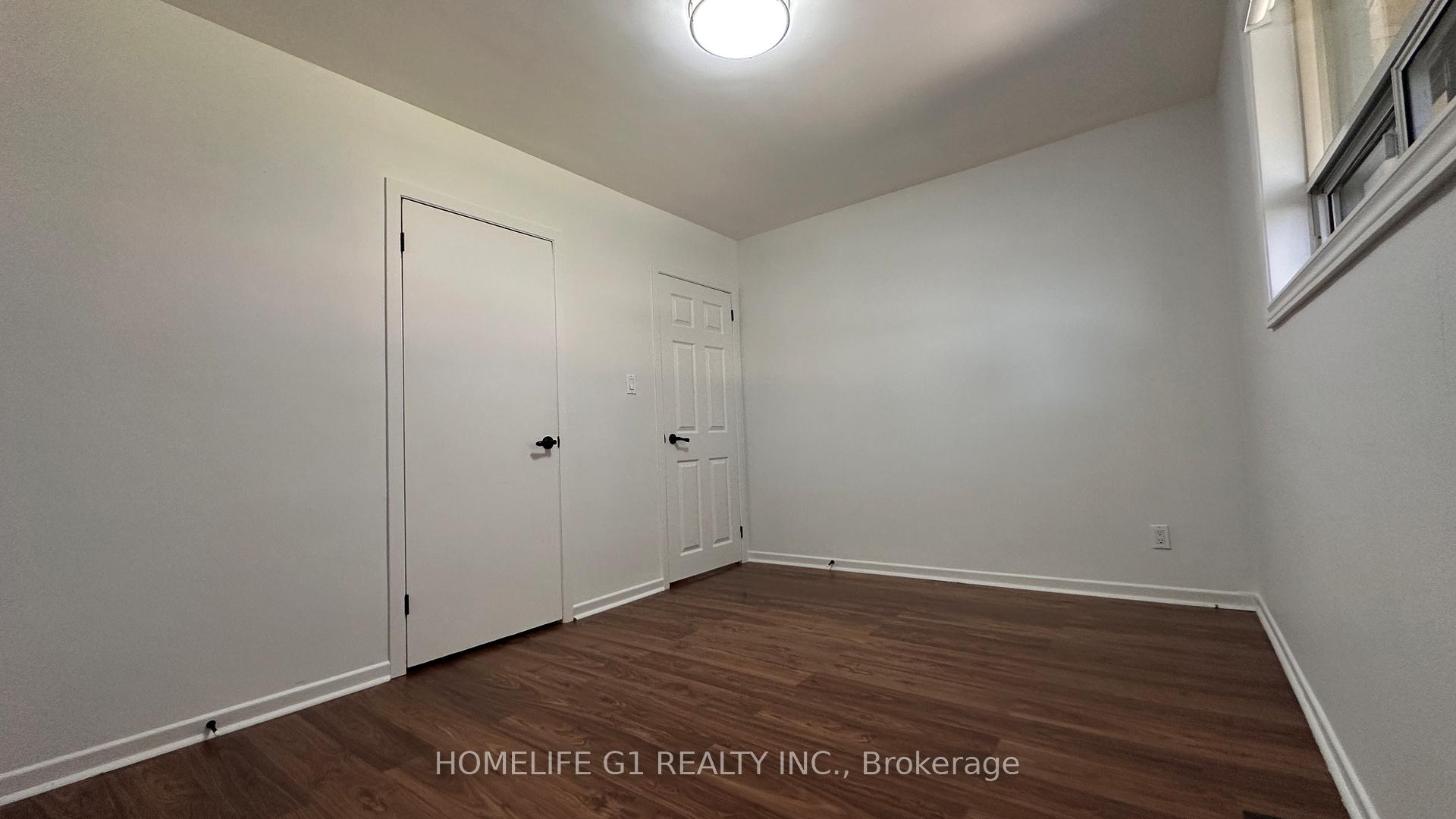 Photo 9 of 12 Primula Crescent, North York, Humber Summit — HOMEH