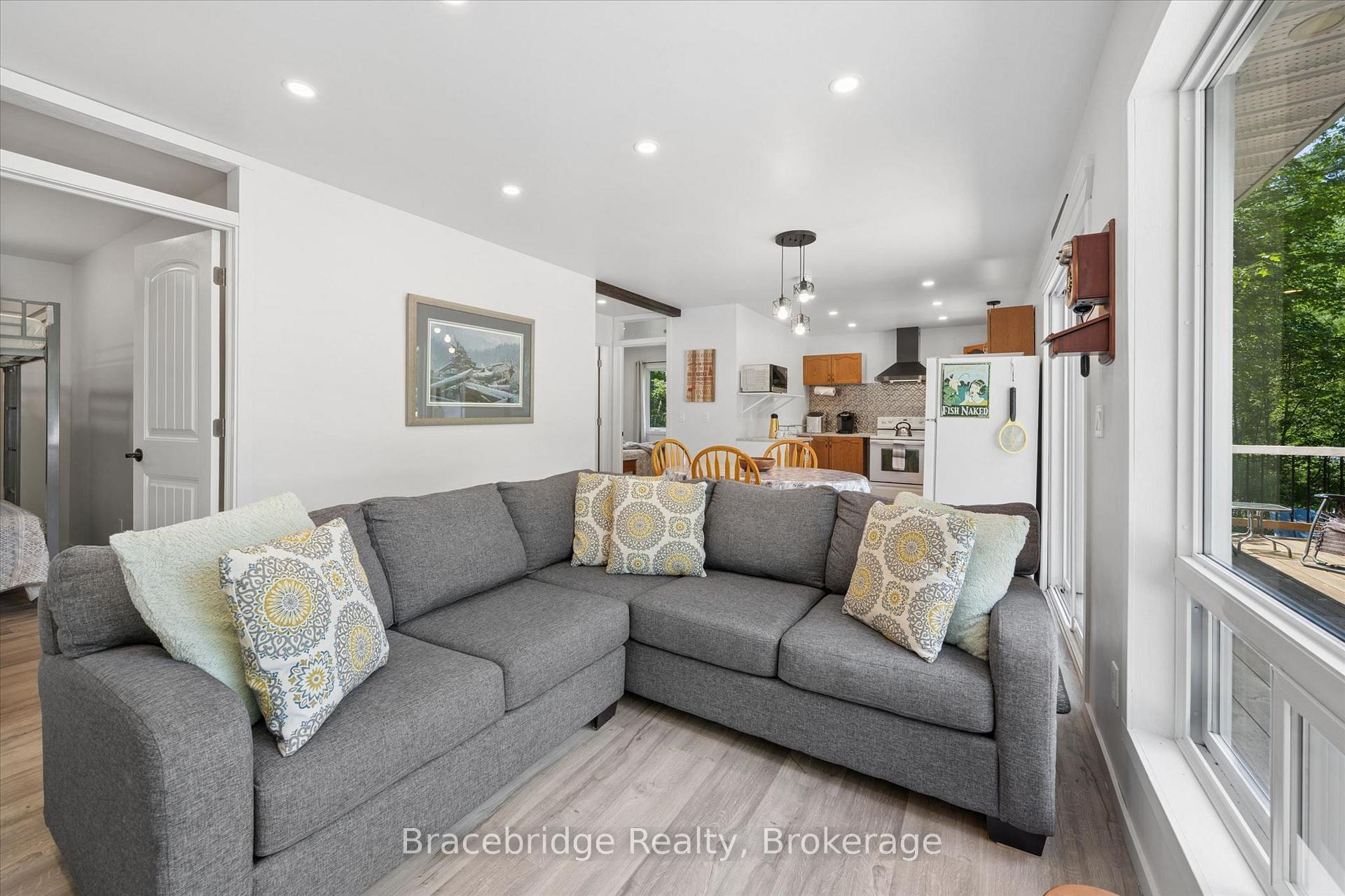 Photo 16 of 1106 River Haven Road, Bracebridge, Draper — HOMEH