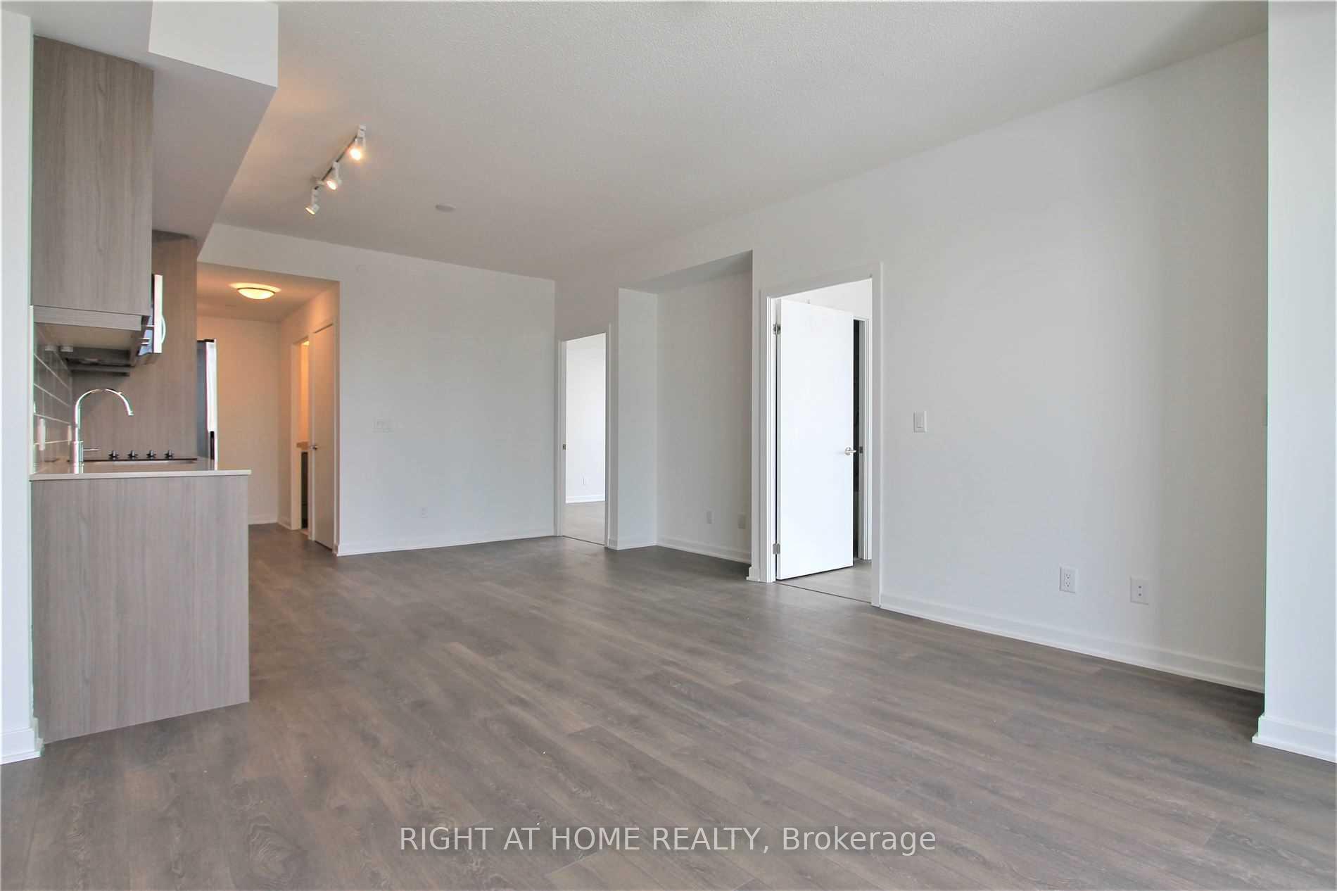 Photo 8 of Unit 1702#, 38 Forest Manor Road, North York, Henry Farm — HOMEH