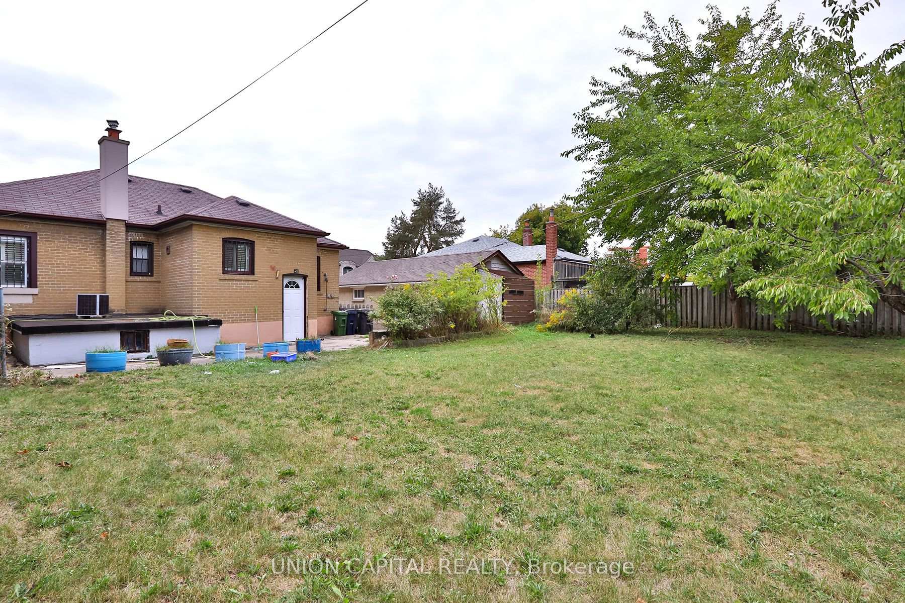 Photo 27 of 38 Claver Avenue, North York, Yorkdale-Glen Park — HOMEH
